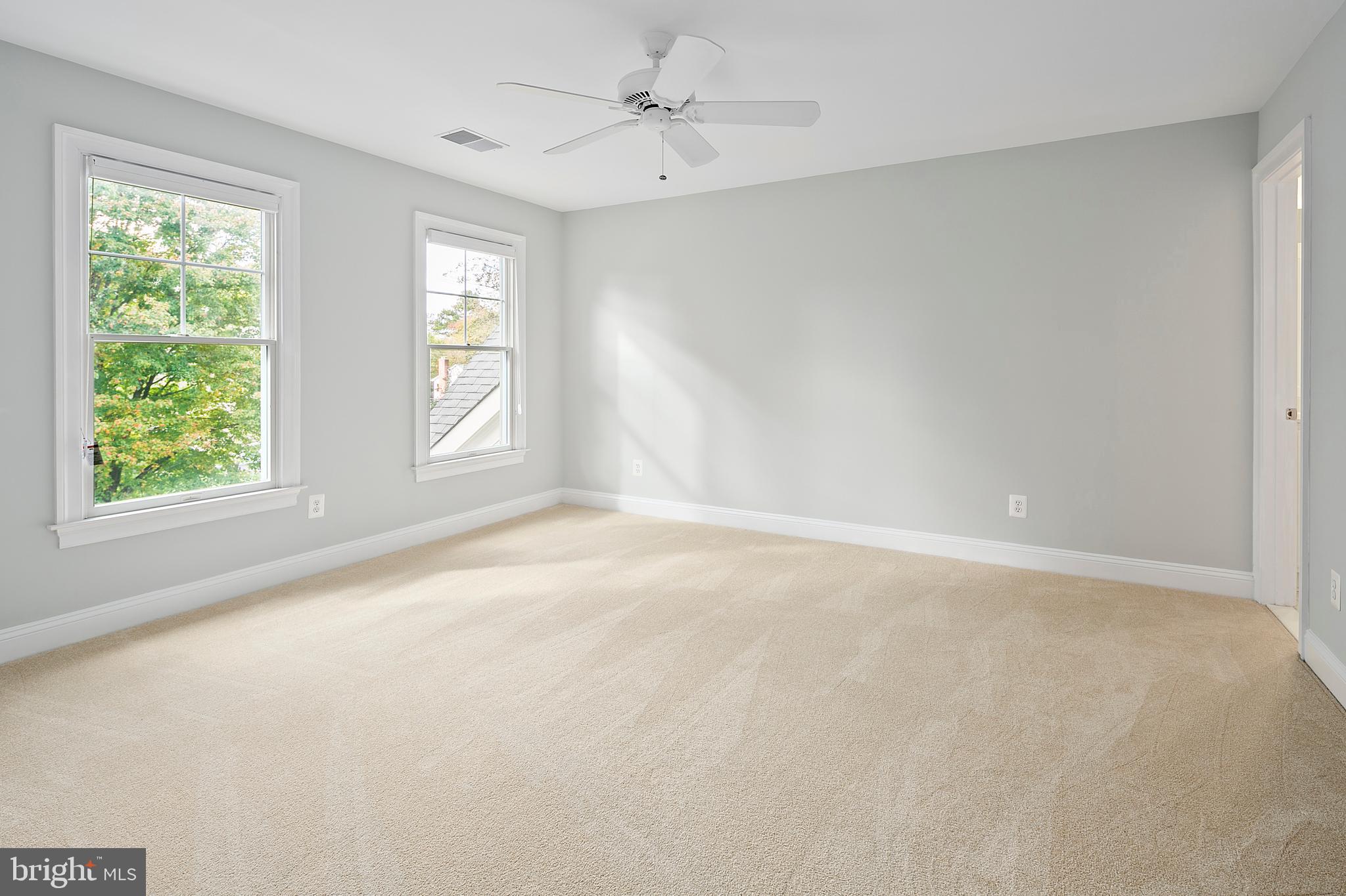 CREEK CROSSING VILLA - Residential