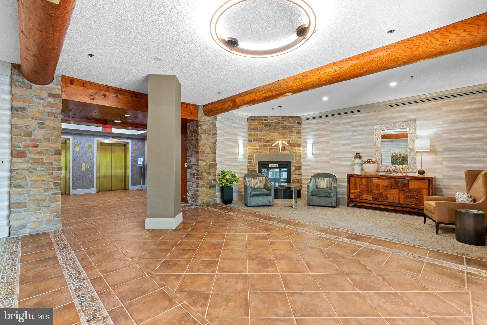 LEISURE WORLD - Residential