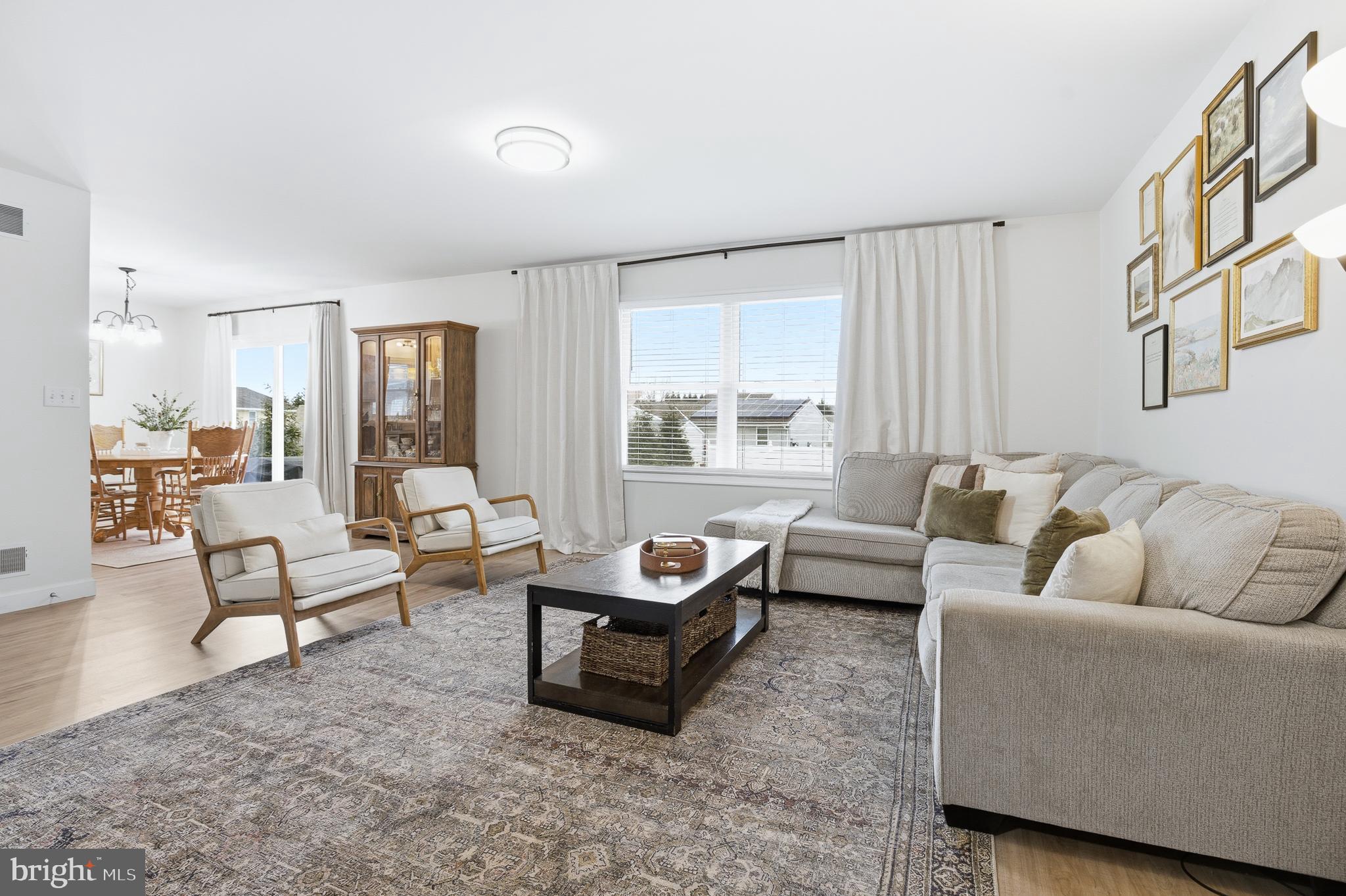 NEWBURG VILLAGE - Residential