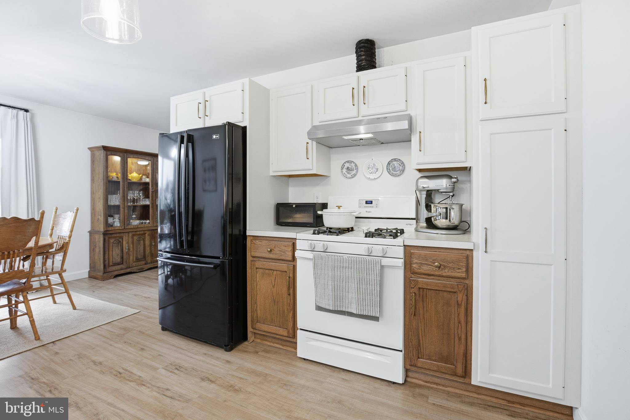 NEWBURG VILLAGE - Residential