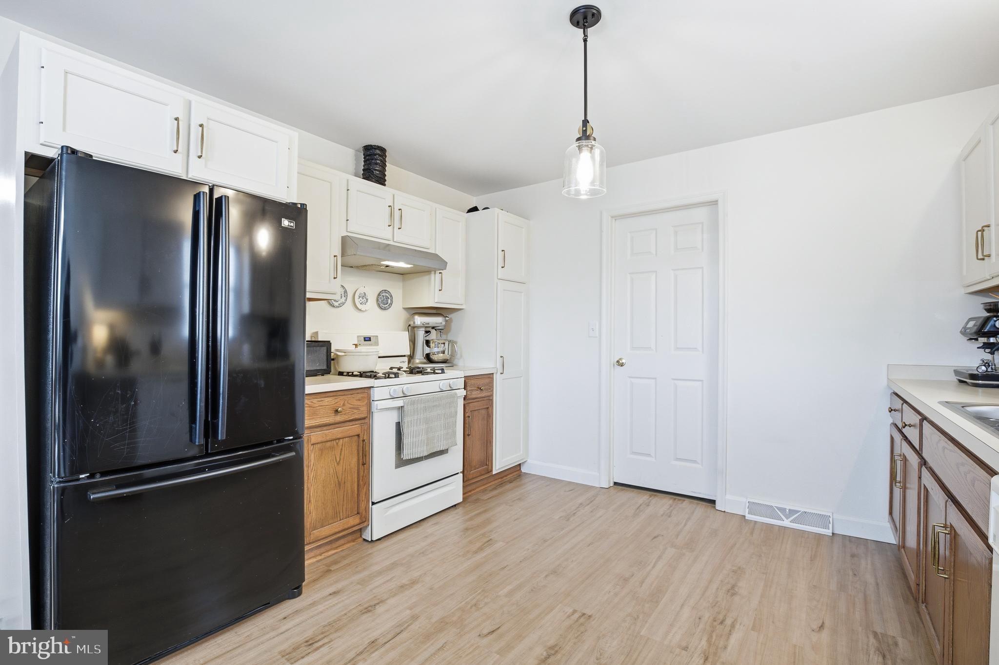 NEWBURG VILLAGE - Residential