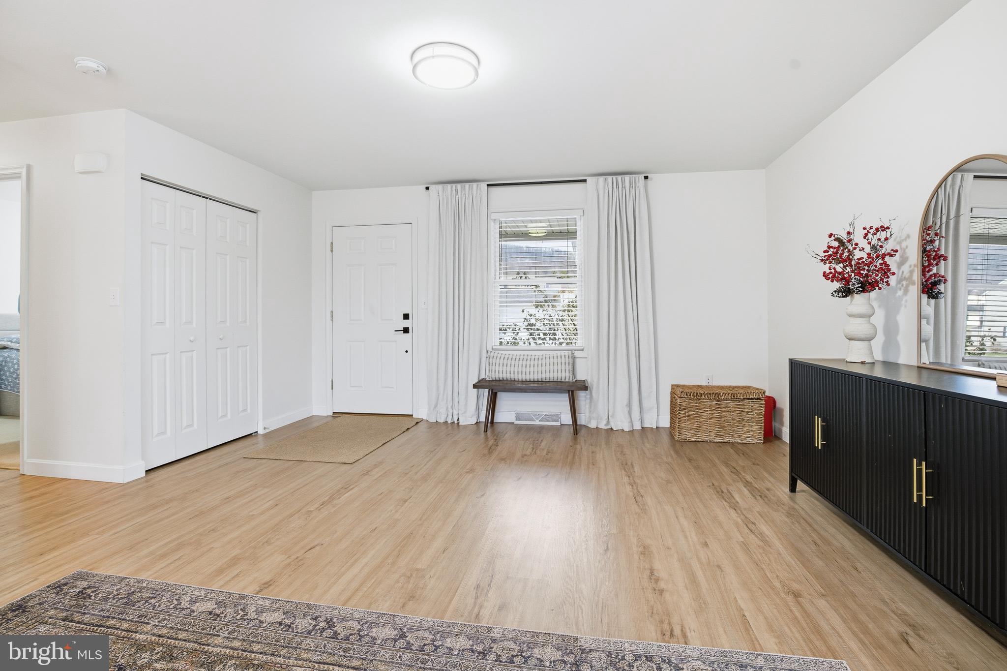 NEWBURG VILLAGE - Residential