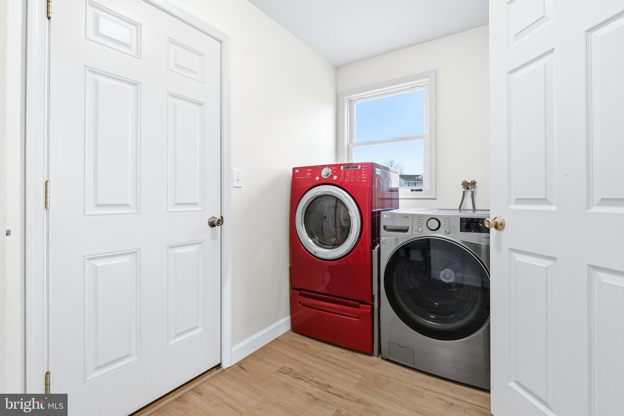 NEWBURG VILLAGE - Residential