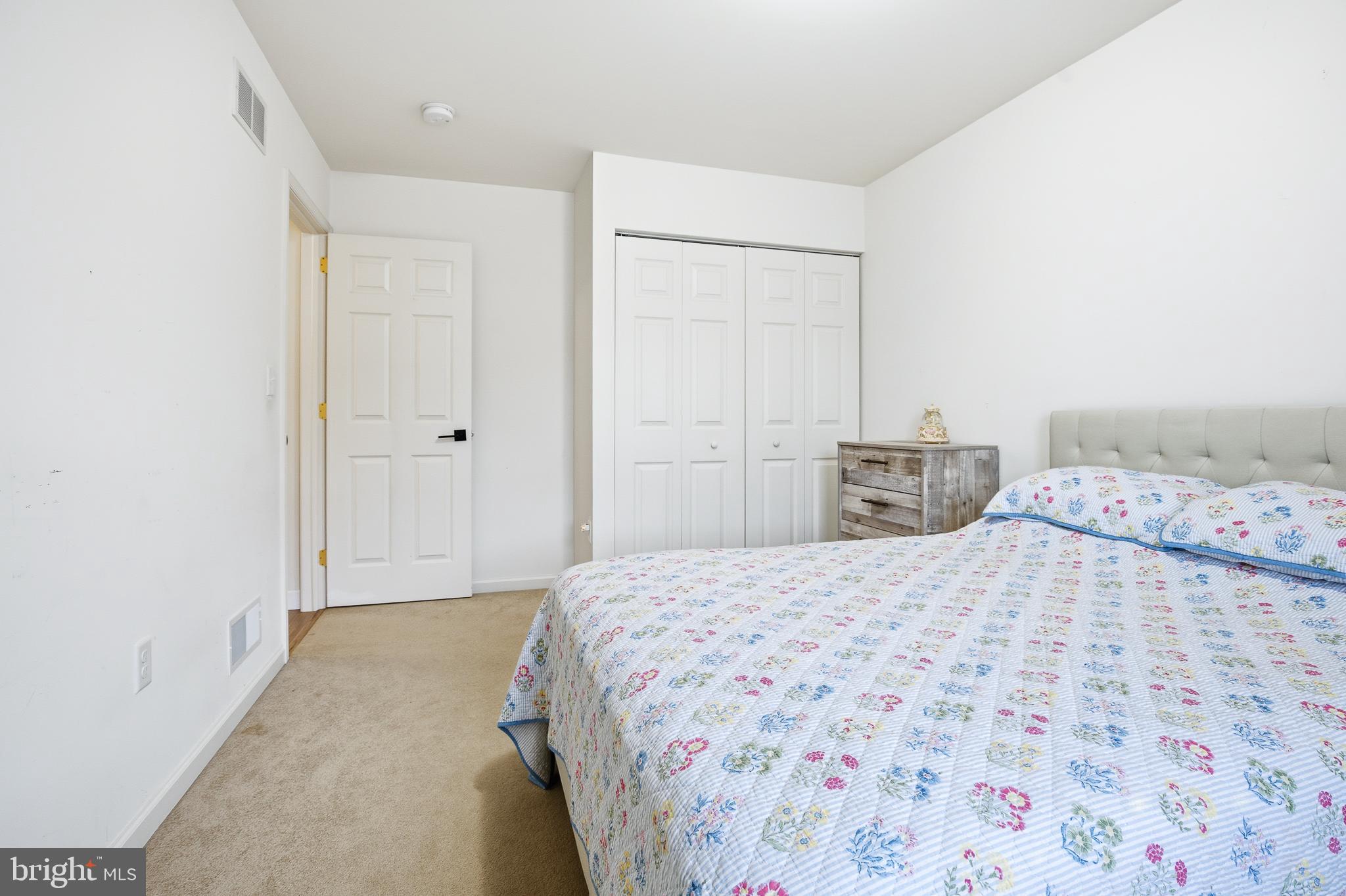 NEWBURG VILLAGE - Residential