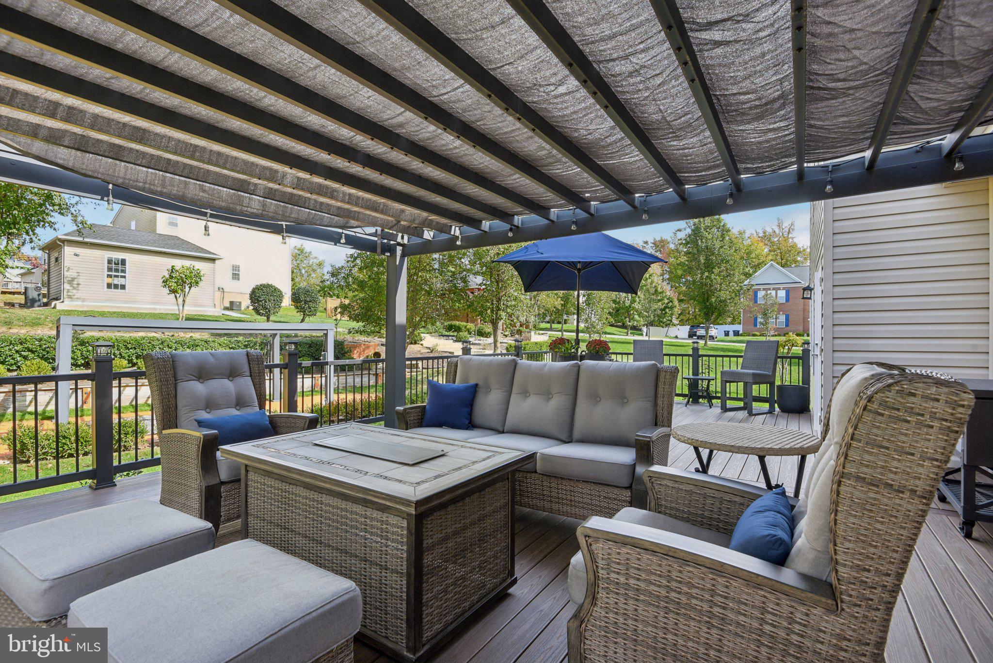 CLINTON ACRES - Residential