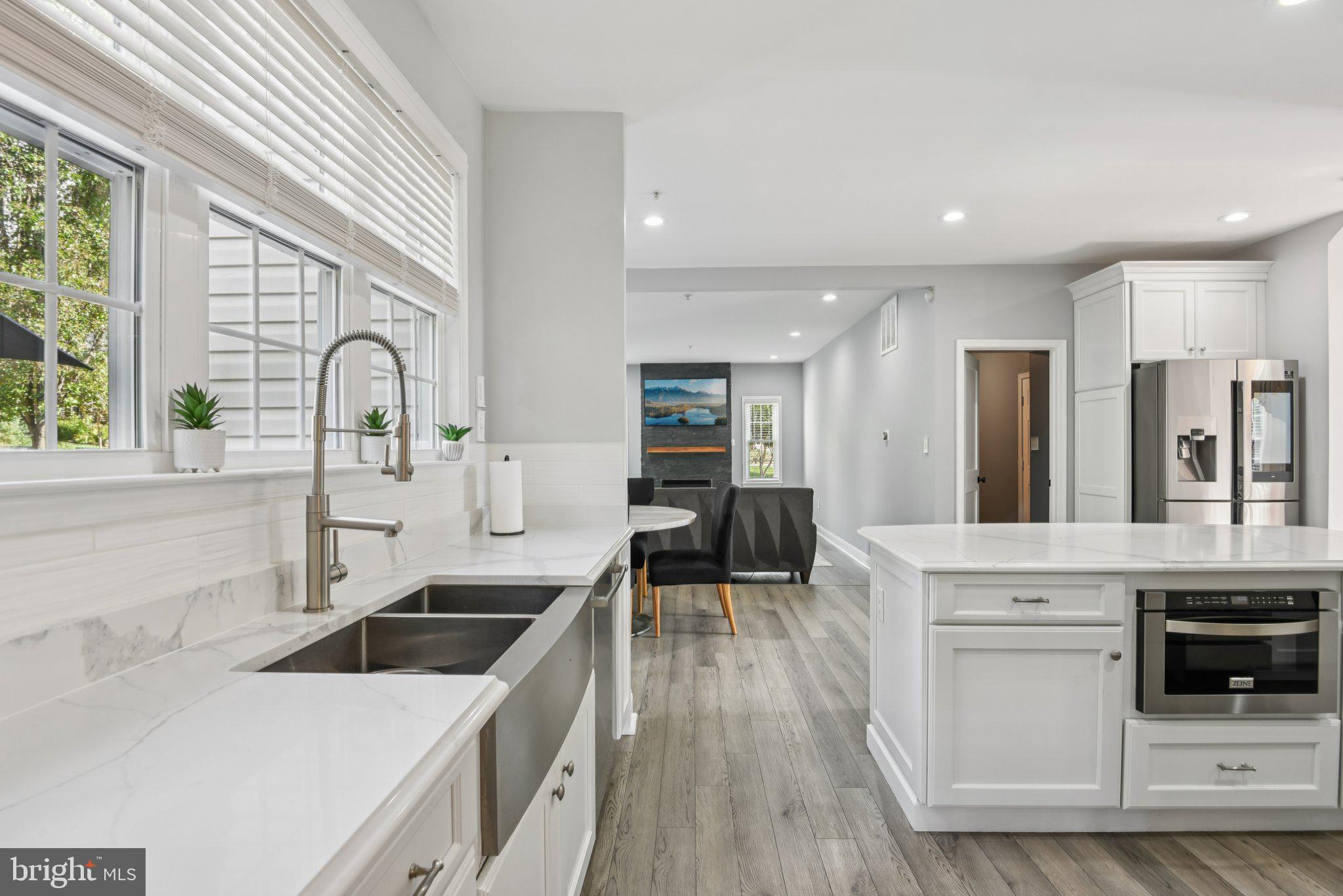 CLINTON ACRES - Residential