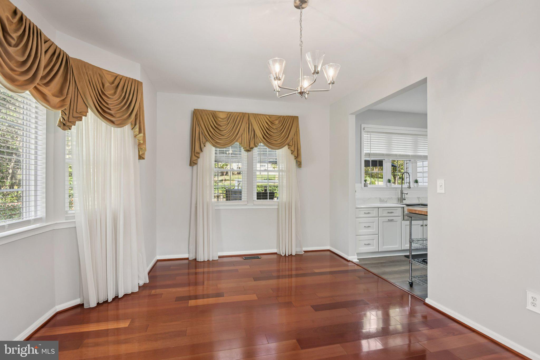 CLINTON ACRES - Residential