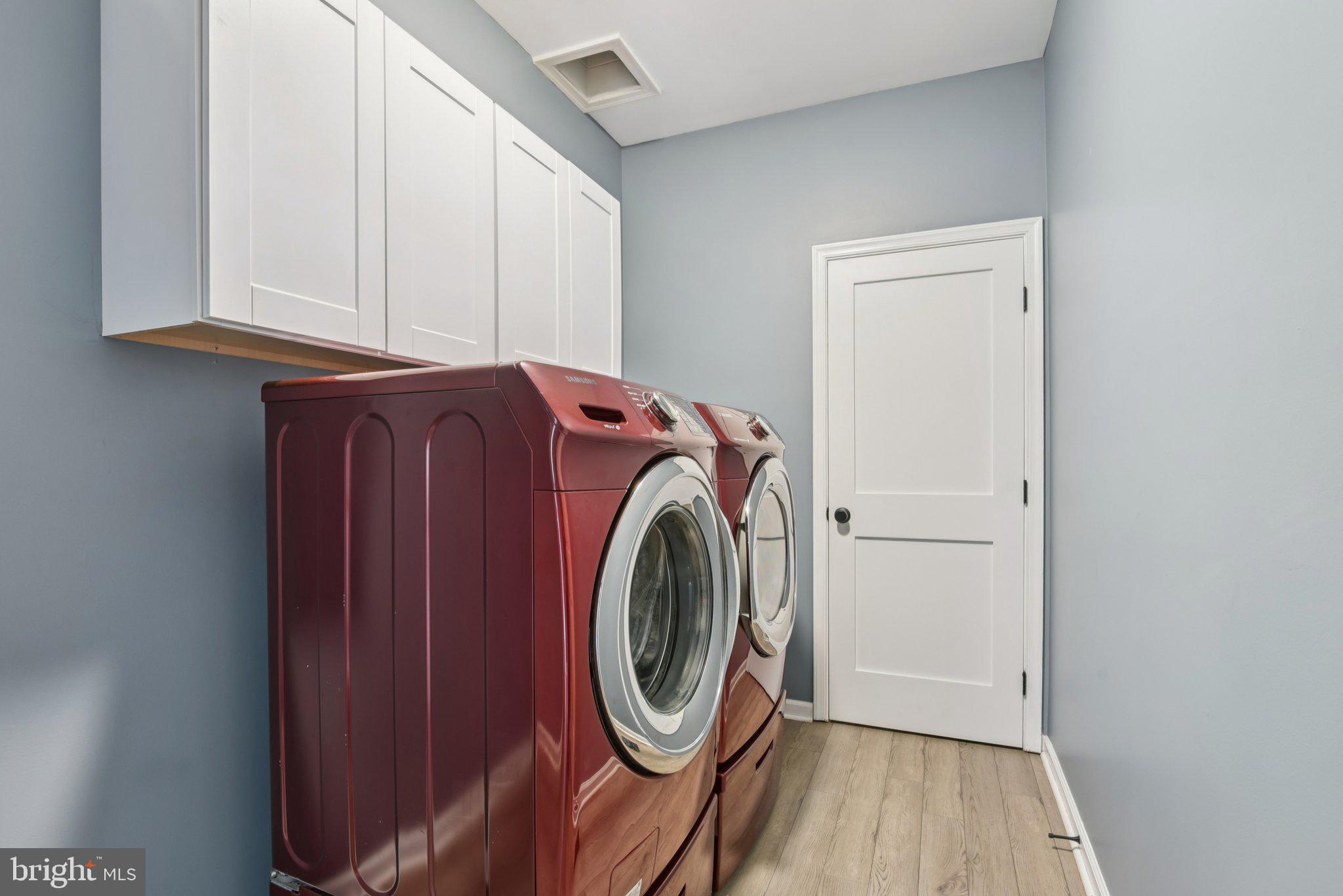 CLINTON ACRES - Residential