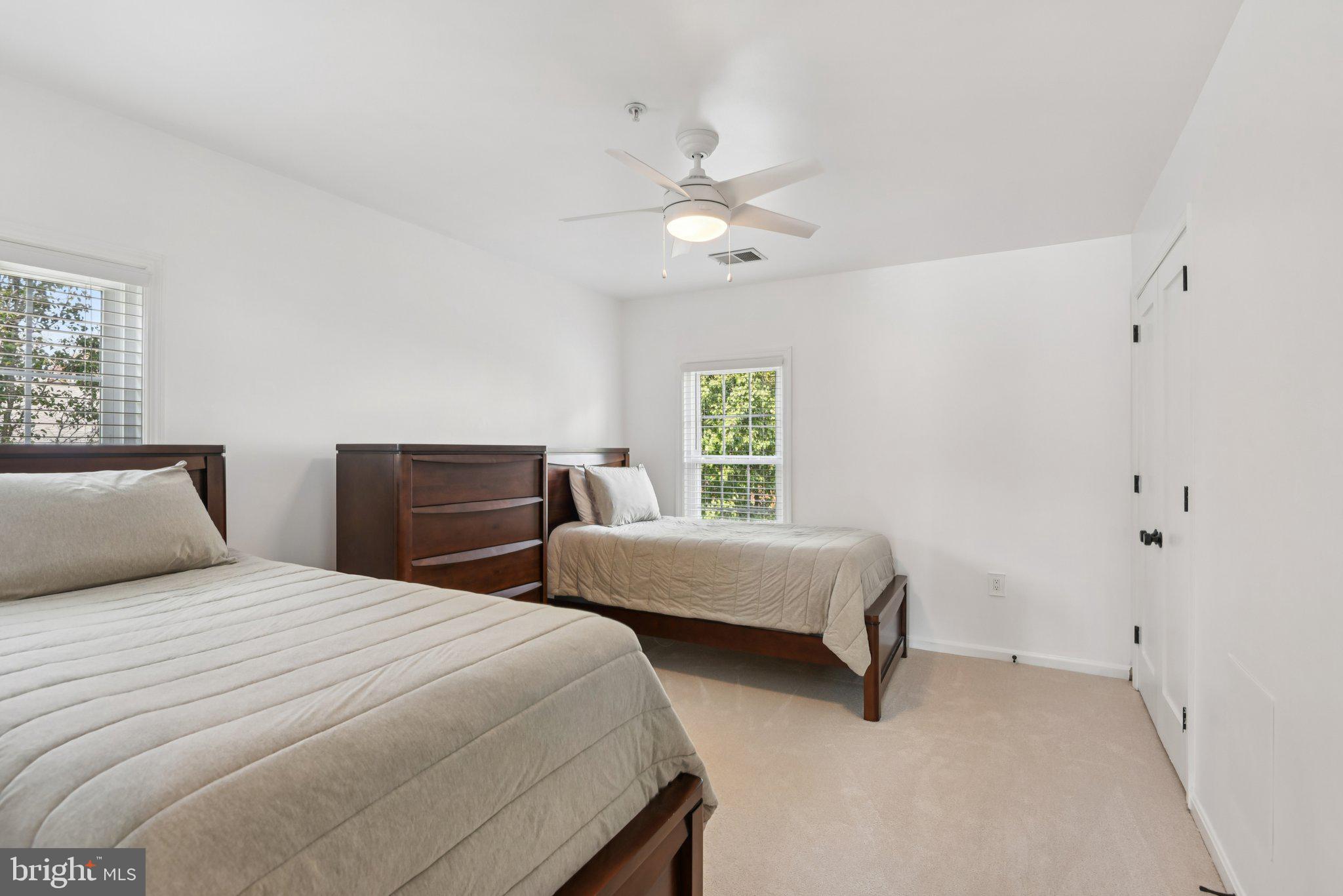 CLINTON ACRES - Residential