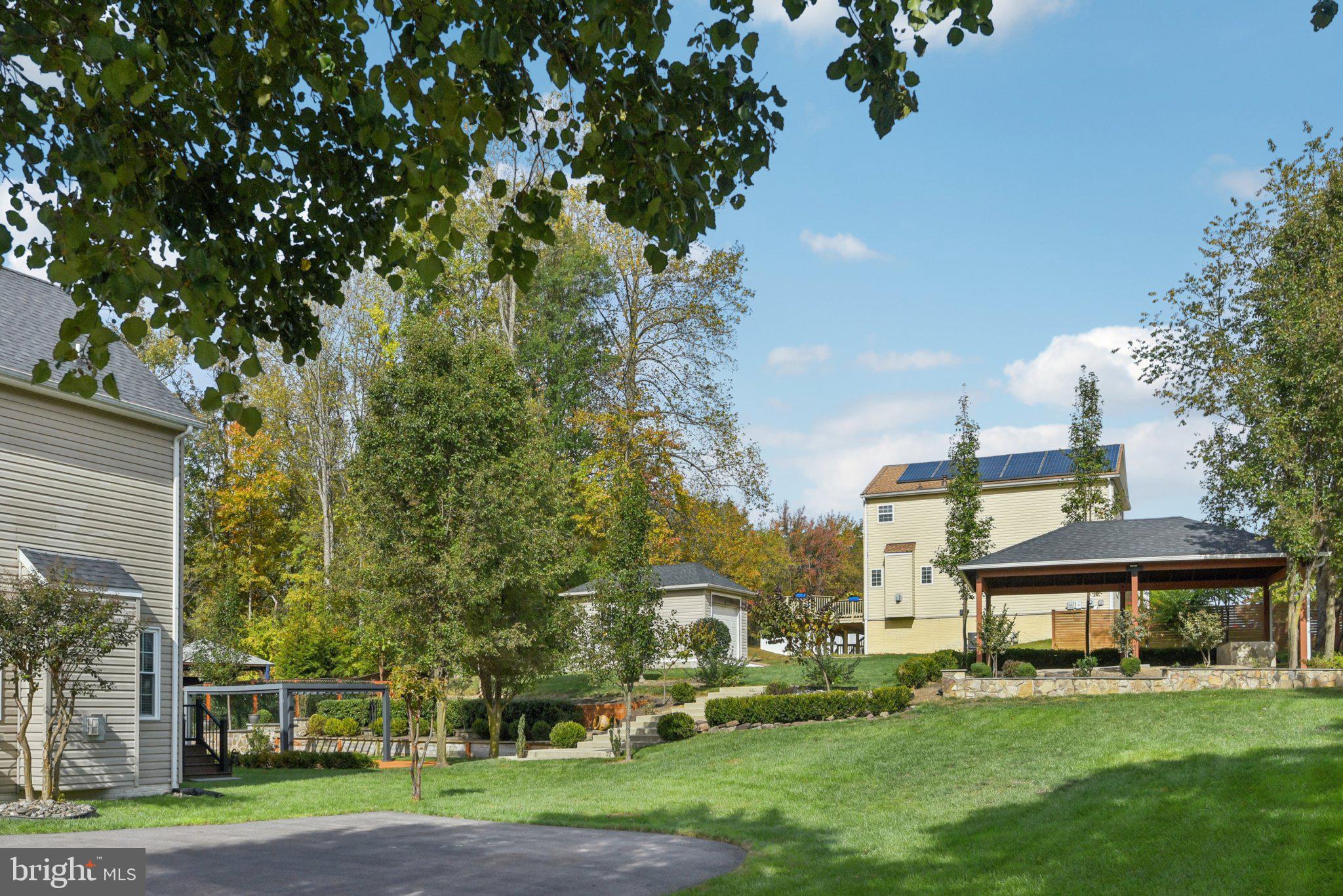 CLINTON ACRES - Residential