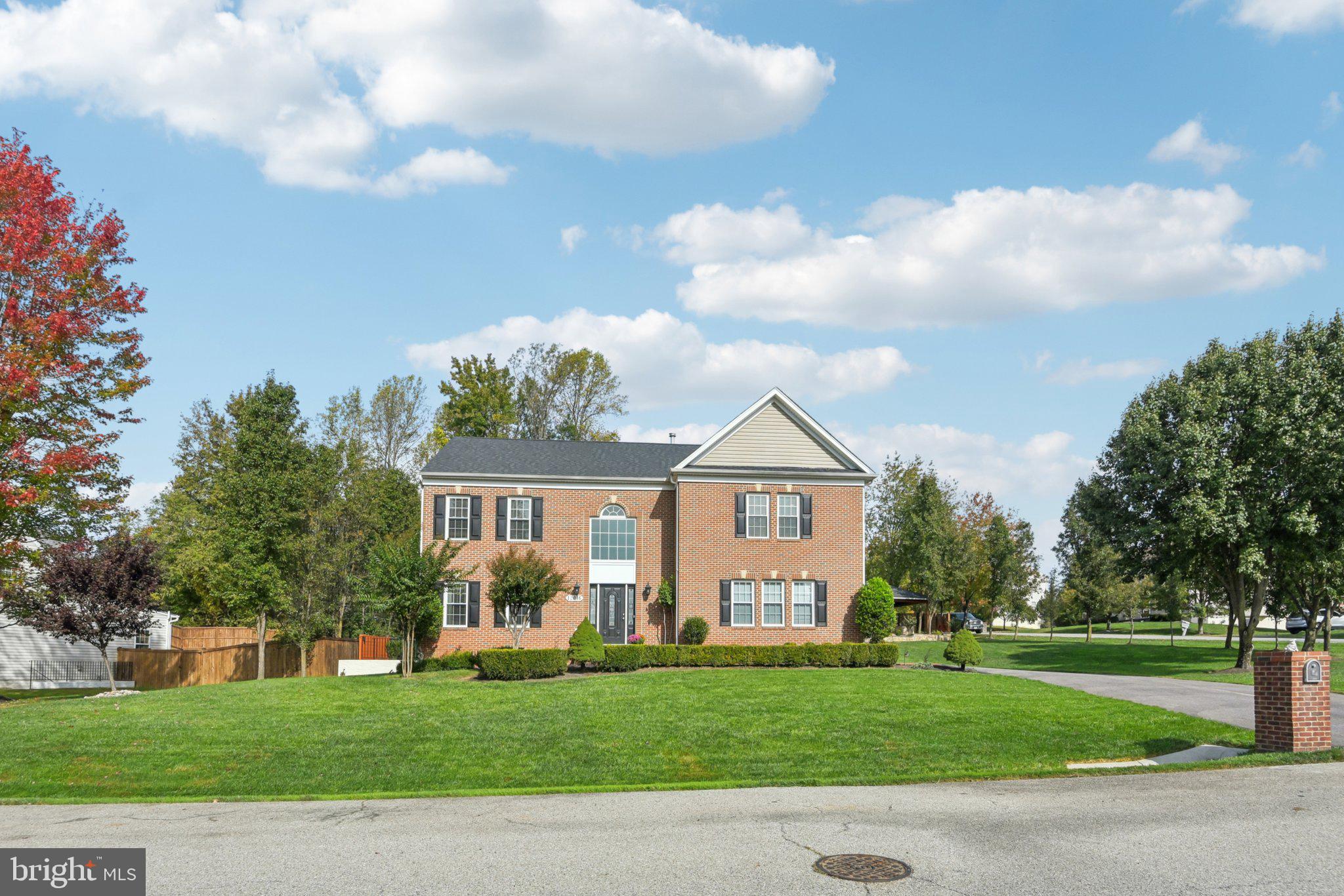 CLINTON ACRES - Residential