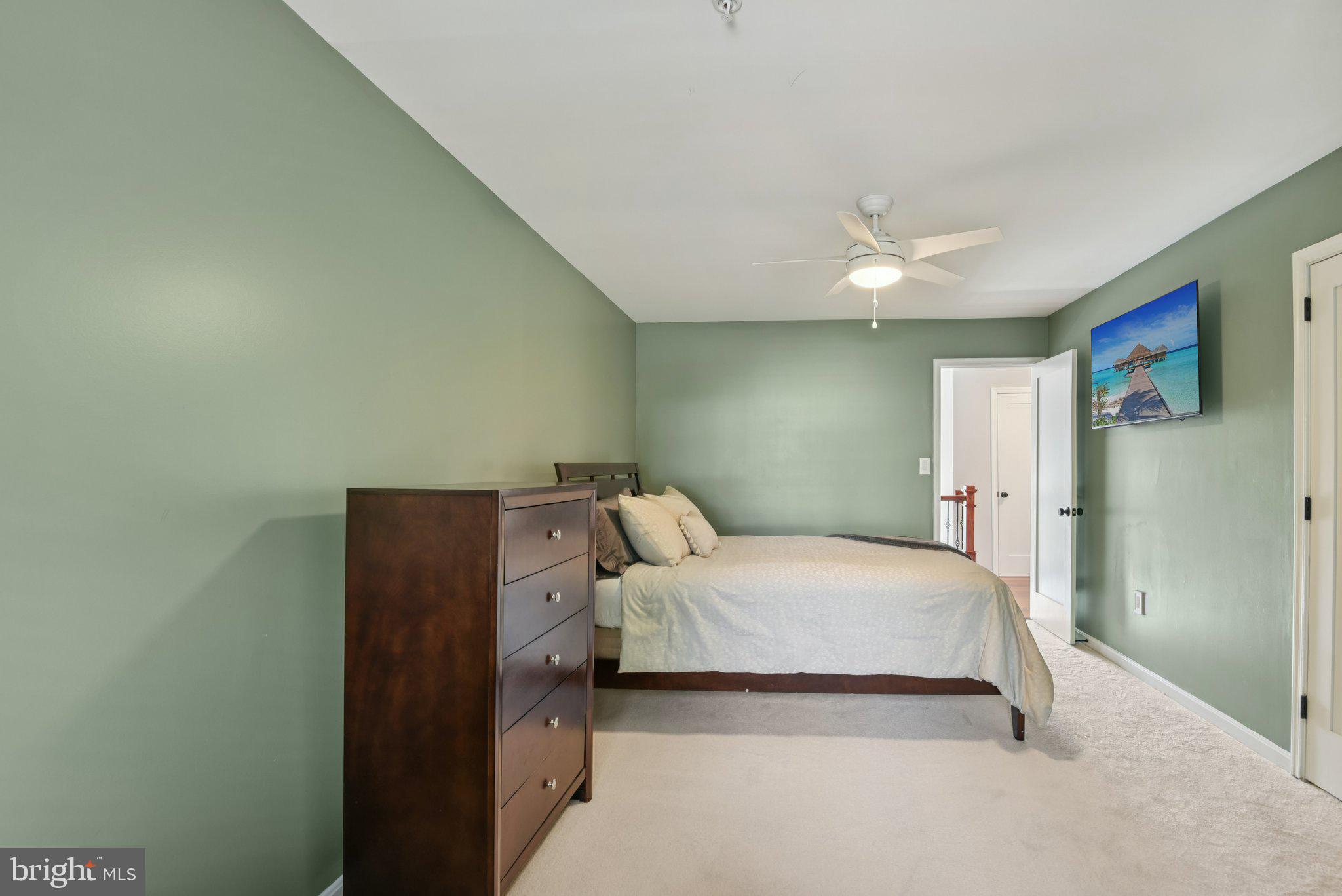 CLINTON ACRES - Residential