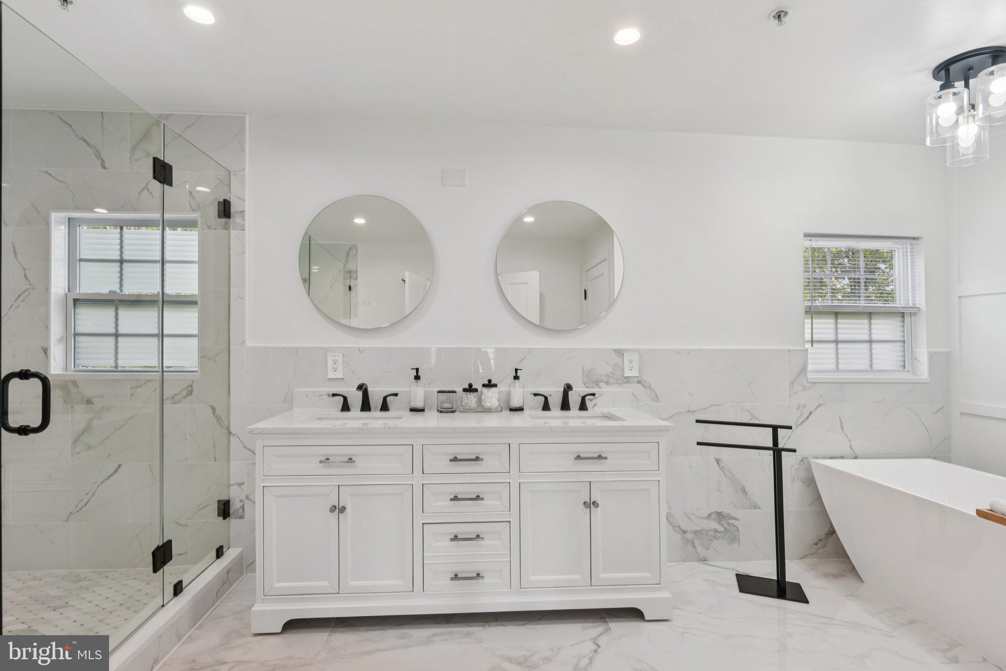 CLINTON ACRES - Residential