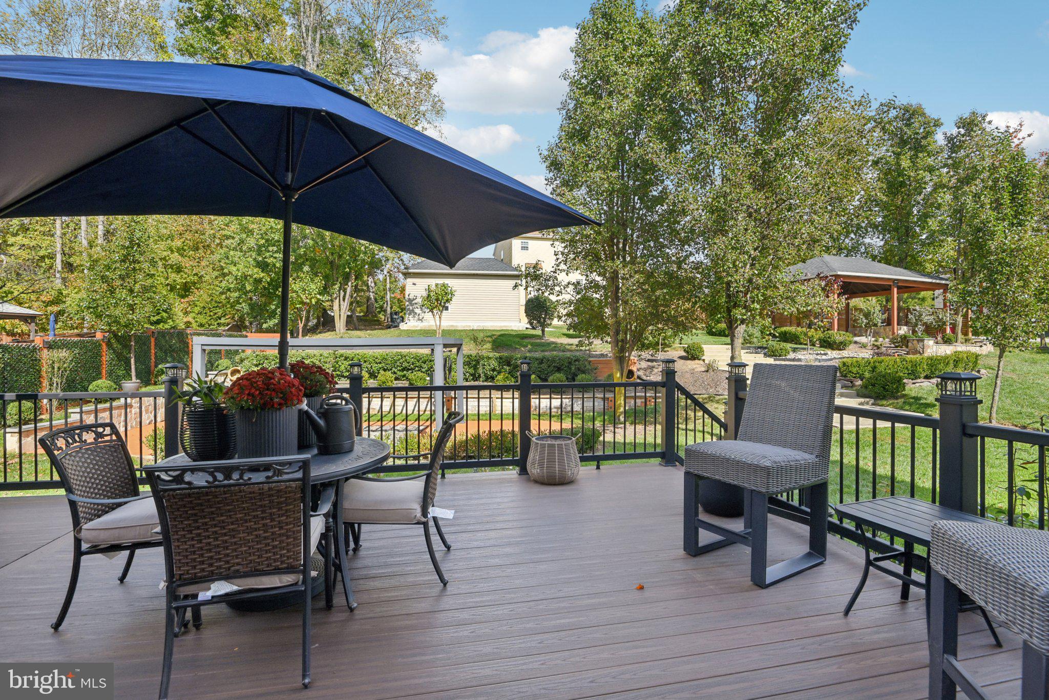 CLINTON ACRES - Residential