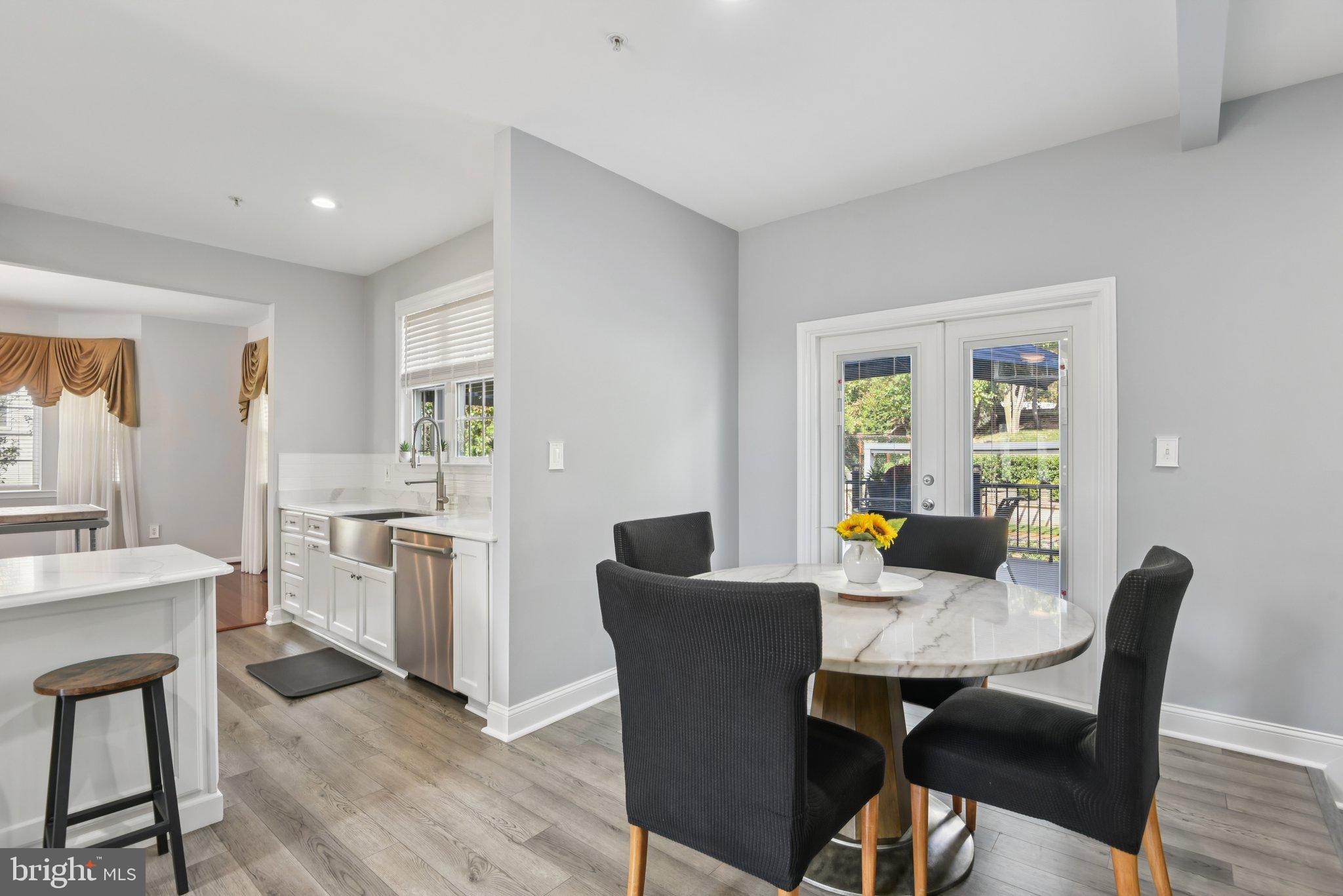 CLINTON ACRES - Residential