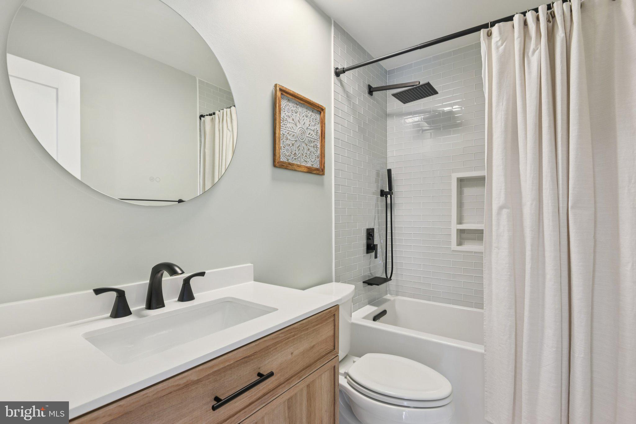 CLINTON ACRES - Residential