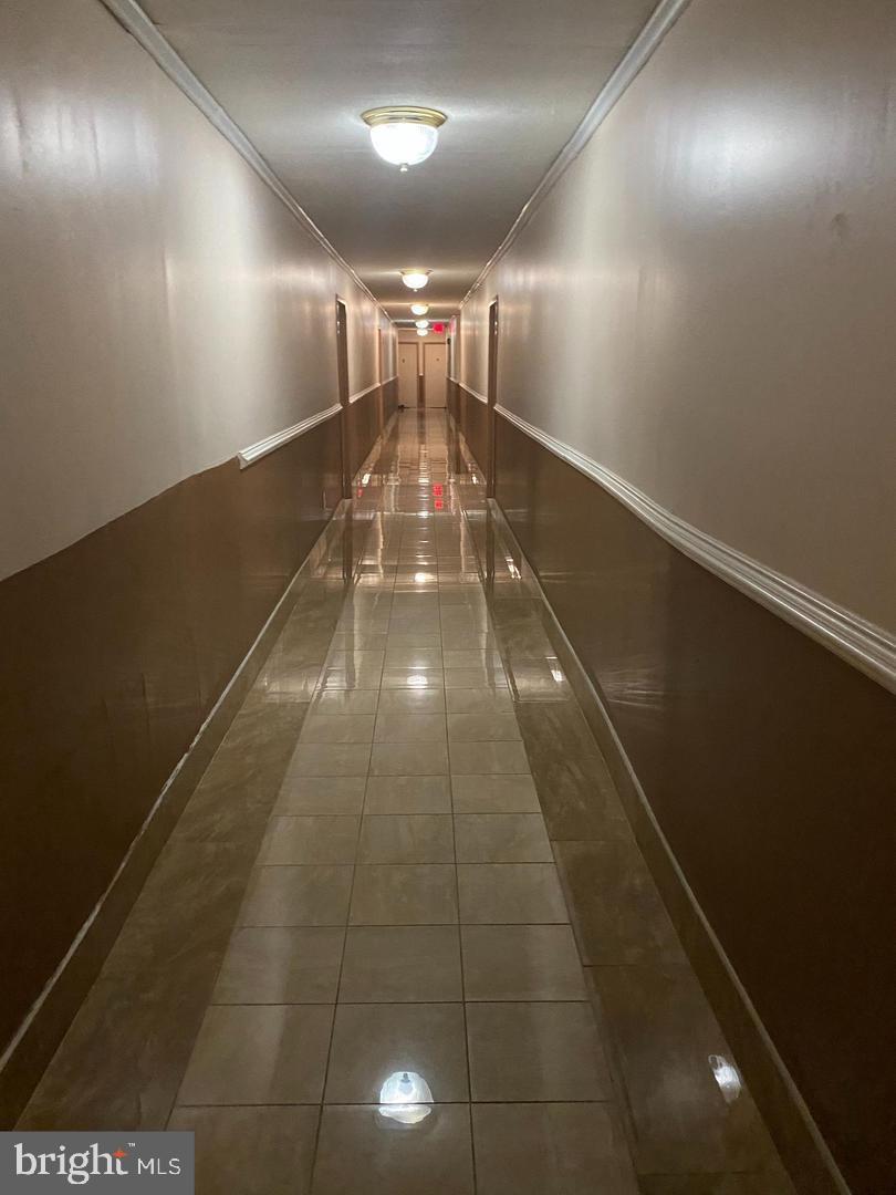 PRESIDENTIAL TOWERS - Residential