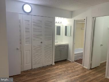 PRESIDENTIAL TOWERS - Residential