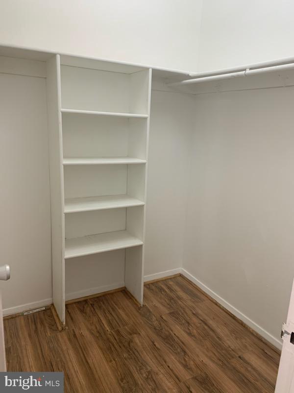 PRESIDENTIAL TOWERS - Residential