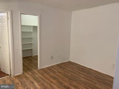 PRESIDENTIAL TOWERS - Residential