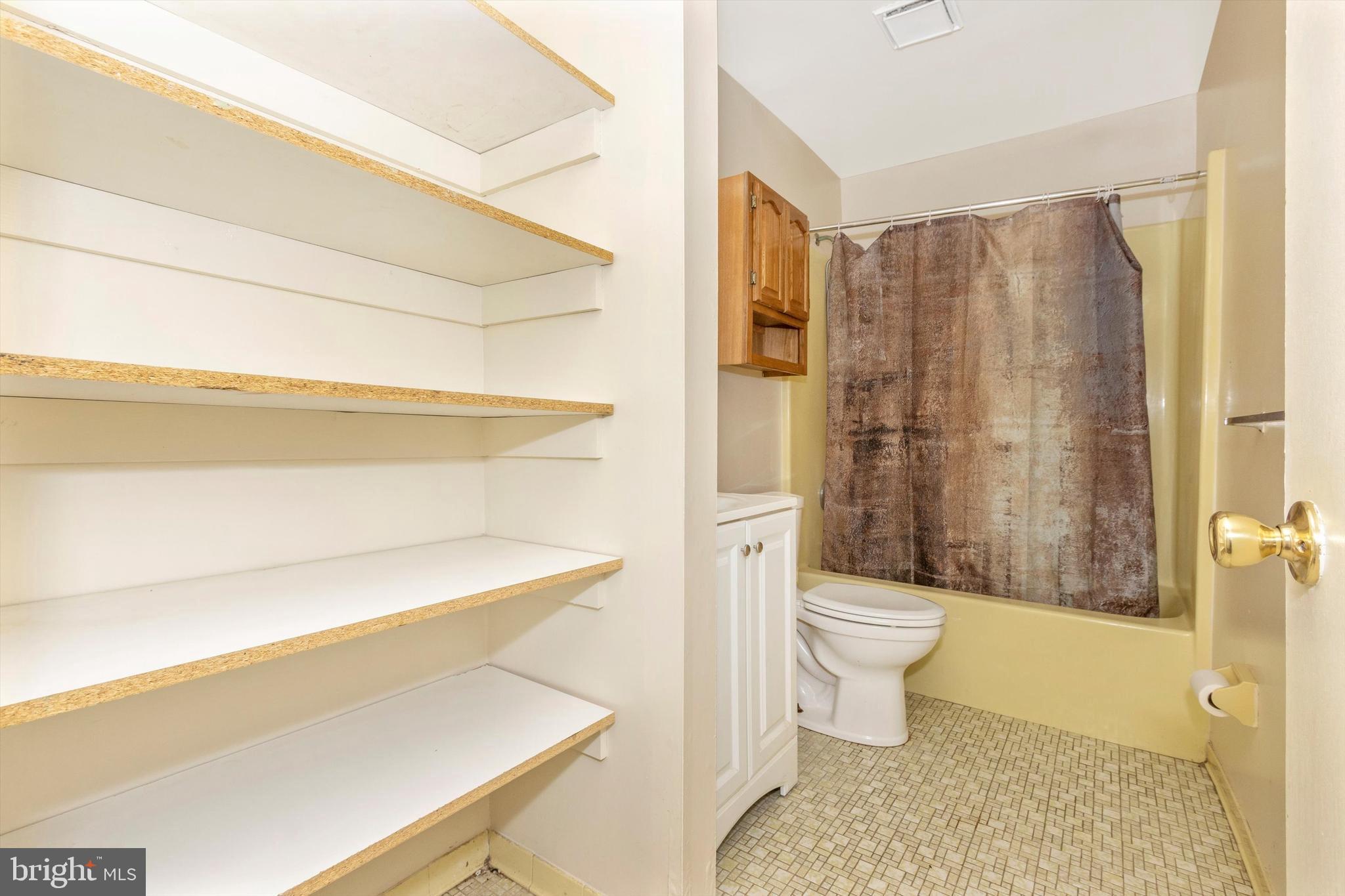 WILSHIRE - Residential