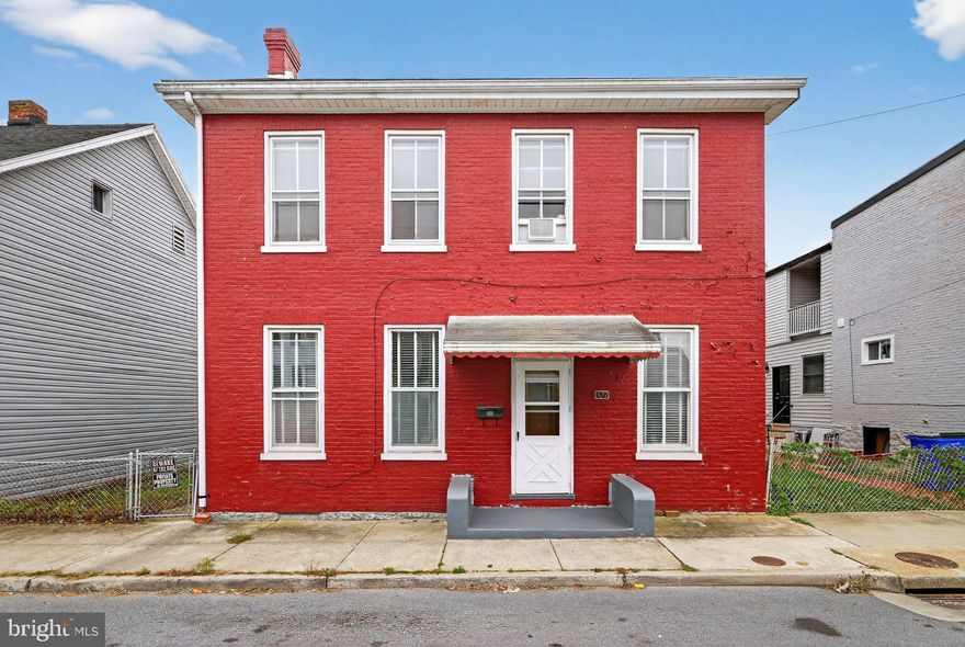 𝗠𝗼𝗿𝗲 𝗱𝗲𝘁𝗮𝗶𝗹𝘀 𝗰𝗼𝗻𝘁𝗮𝗰𝘁 𝗖𝗼-𝗟𝗶𝘀𝘁𝗲𝗿 Alessandro Grimaldo. Generate income or move right in! This charming three-bedroom colonial offers two full baths, a spacious living room, family room, and a bright eat-in kitchen—perfect for entertaining or family living. The main level features convenient laundry and a full bath, with washer and dryer conveying. The basement includes partially finished rooms and an additional bathroom ready for your finishing touches. Enjoy outdoor living with a beautifully landscaped, fully fenced backyard, complete with a brick patio and storage shed. Ample parking available in the rear. Attic provides extra storage space. Conveniently located close to shopping, dining, and major commuter routes. Seller will consider all reasonable offers—schedule your showing today through ShowingTime!