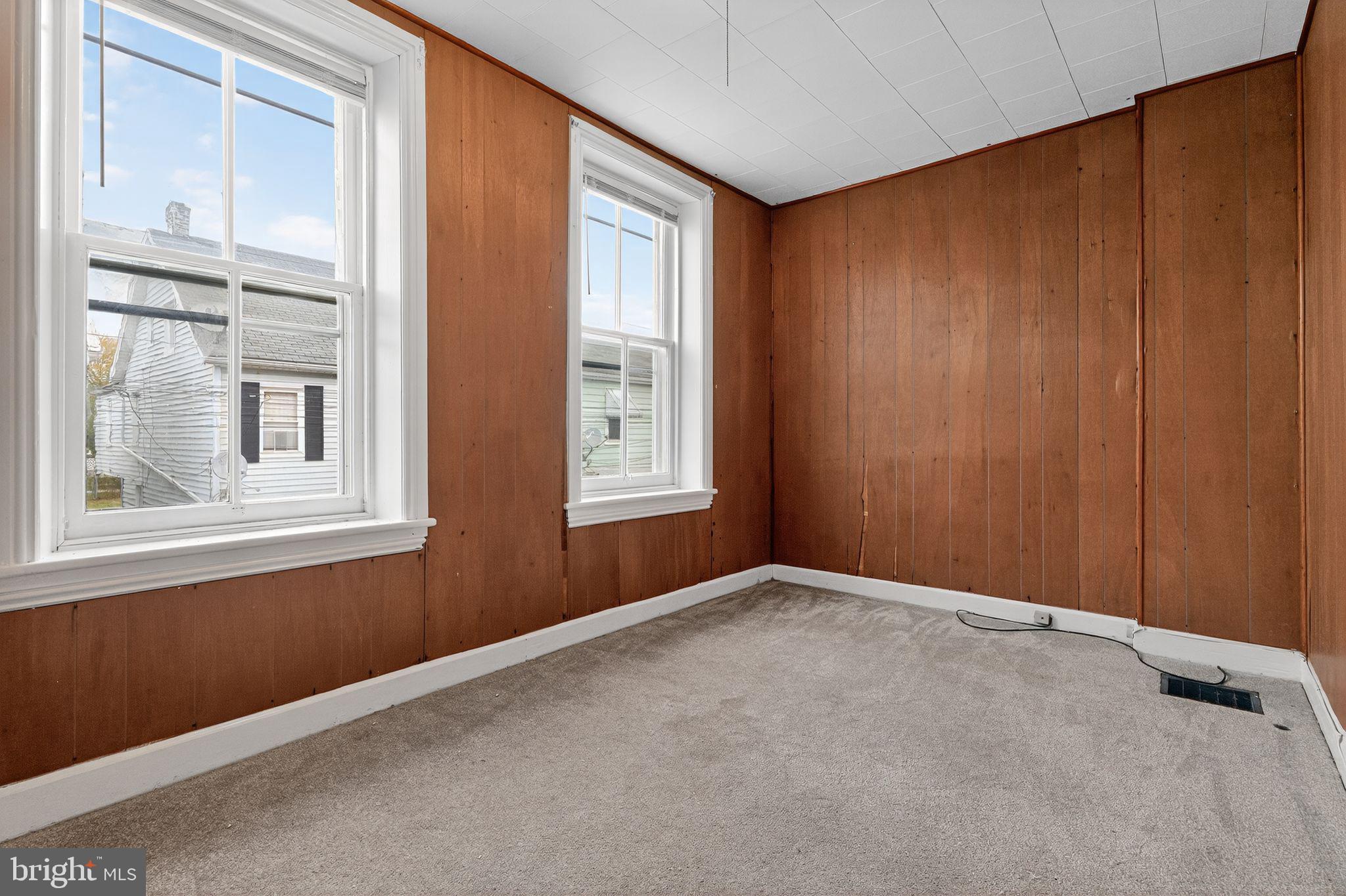 HAGERSTOWN - Residential