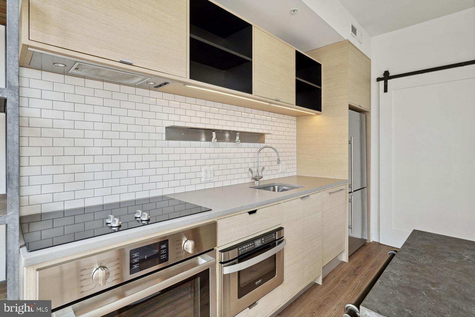 2030 8TH STREET NW PH-5