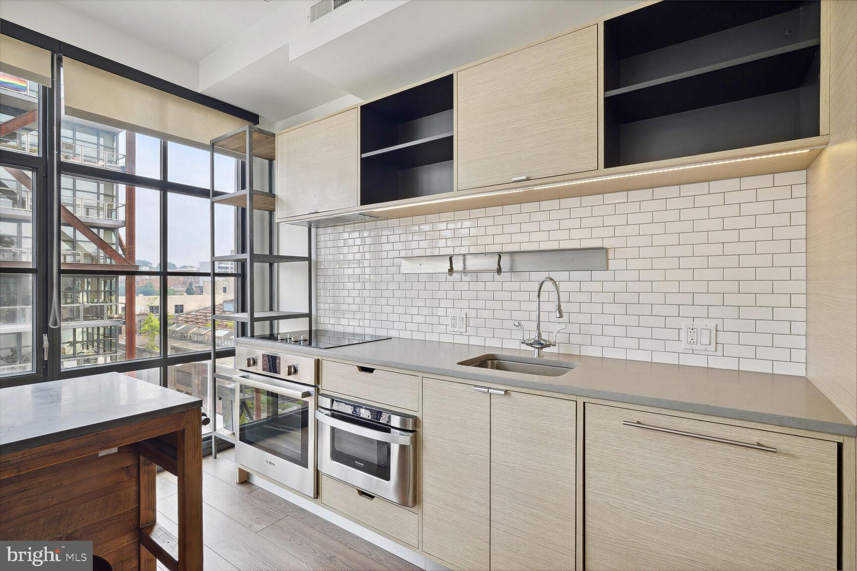 2030 8TH STREET NW PH-5