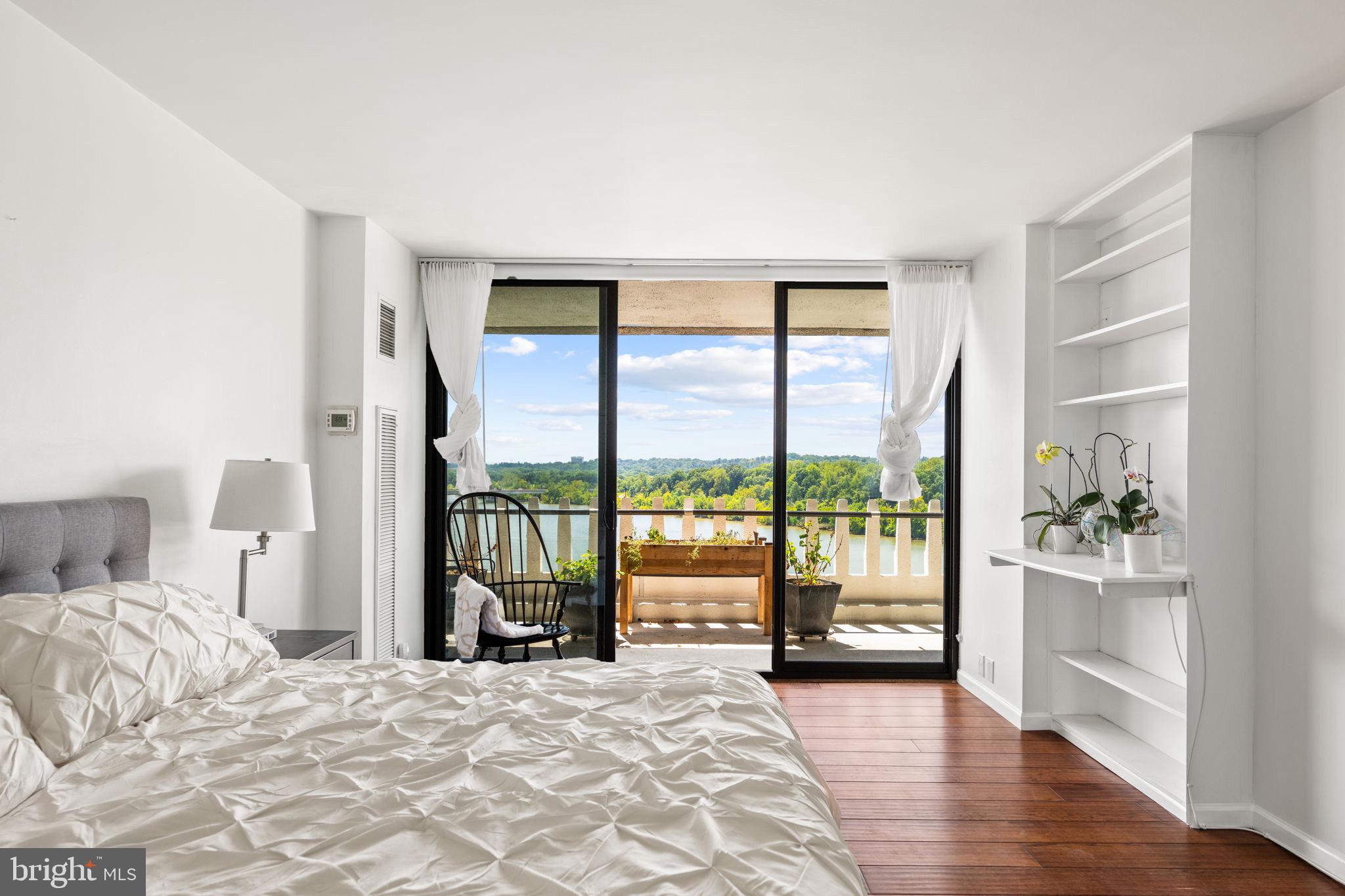 FOGGY BOTTOM - Residential