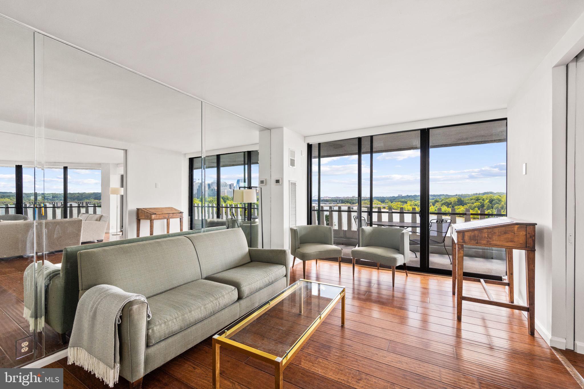FOGGY BOTTOM - Residential