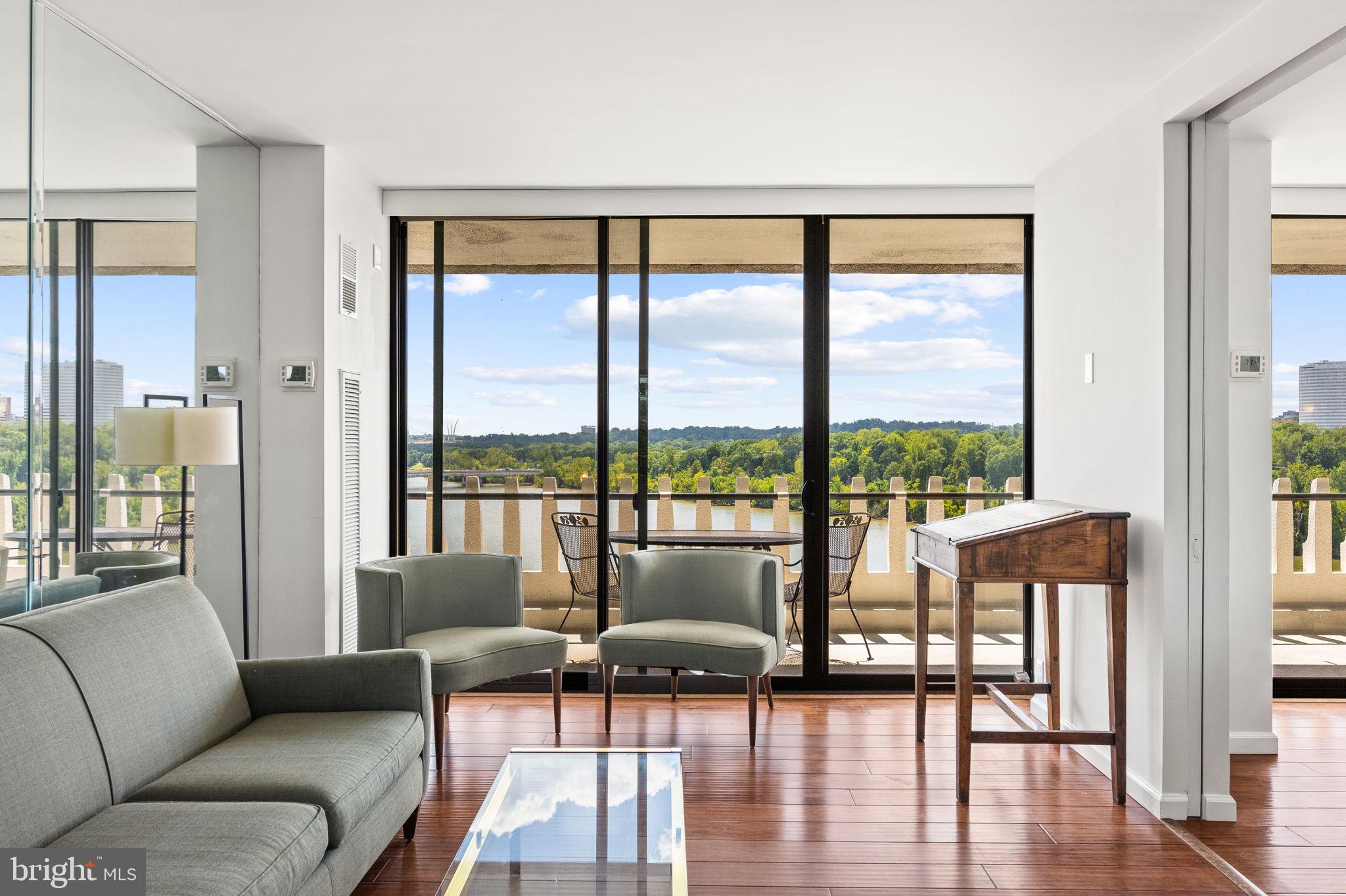FOGGY BOTTOM - Residential