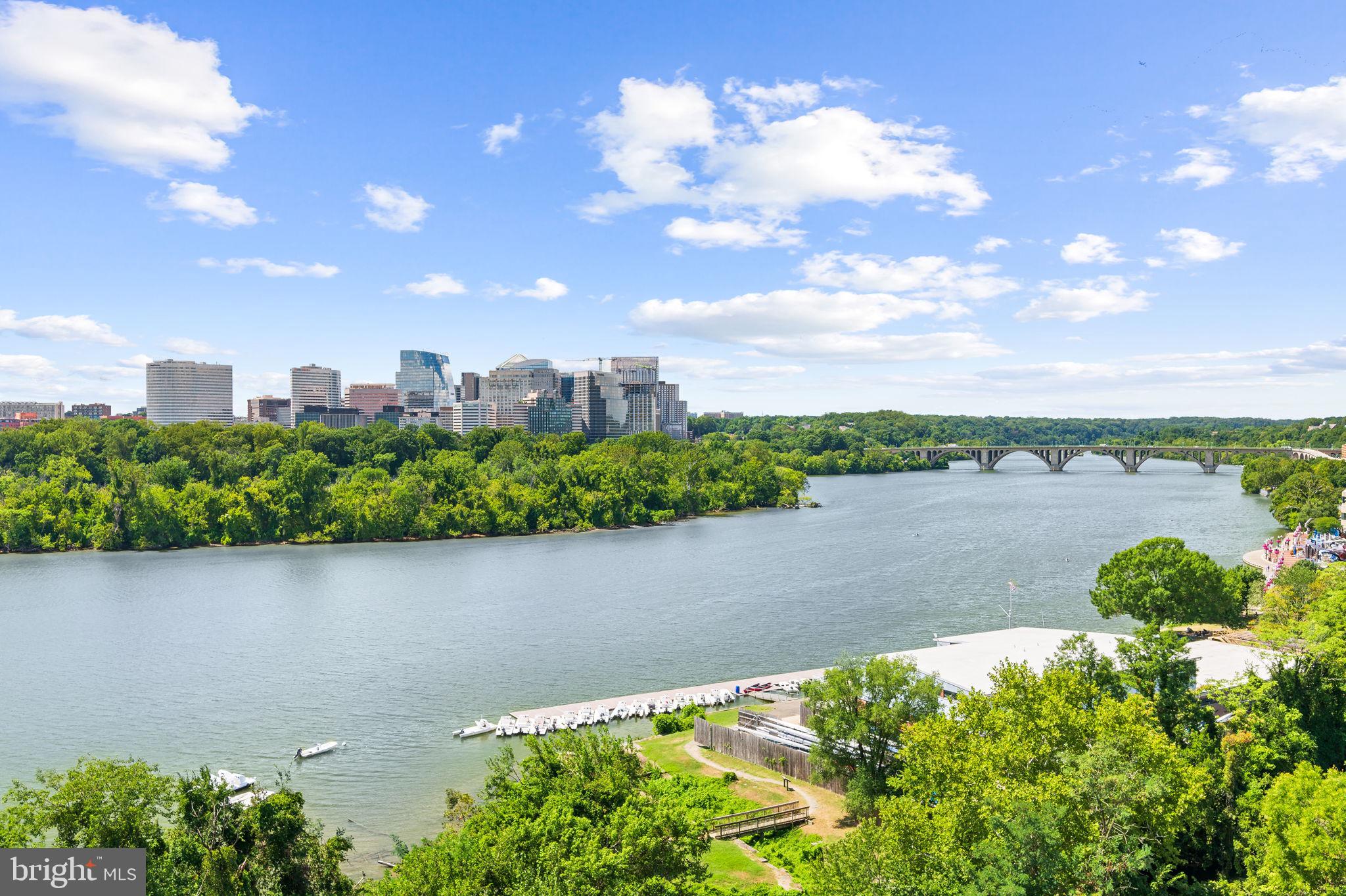 FOGGY BOTTOM - Residential