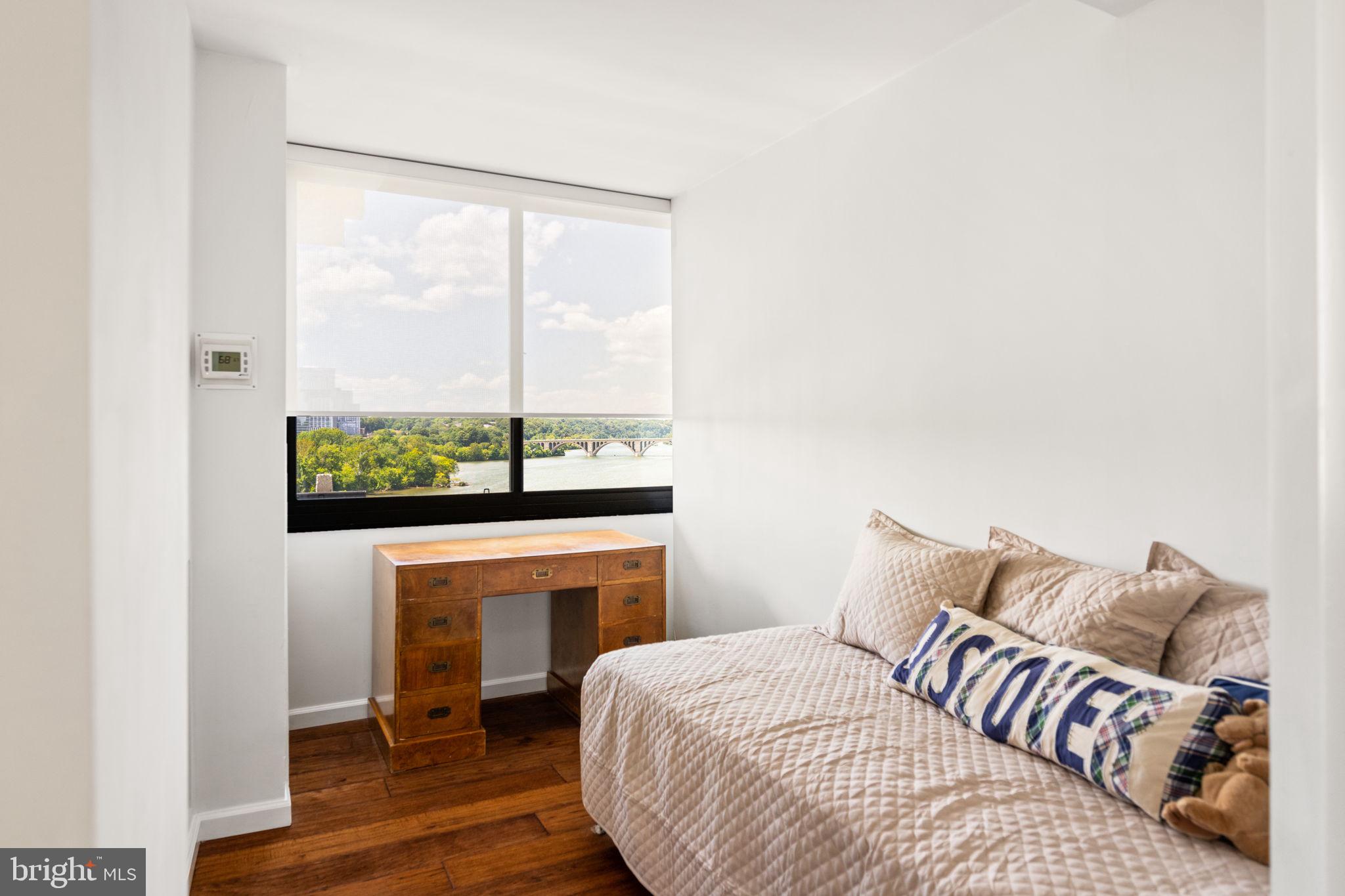 FOGGY BOTTOM - Residential