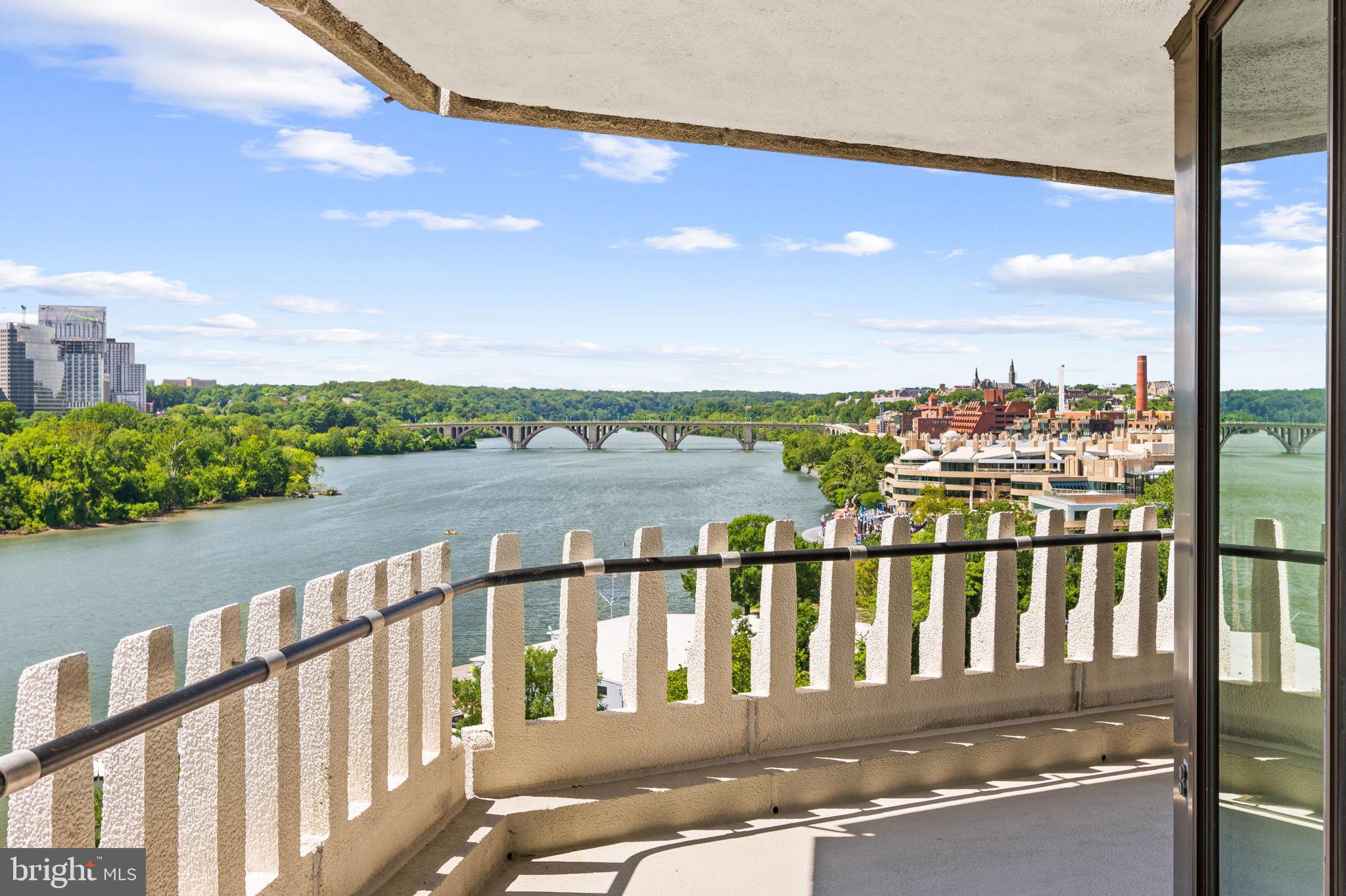 FOGGY BOTTOM - Residential