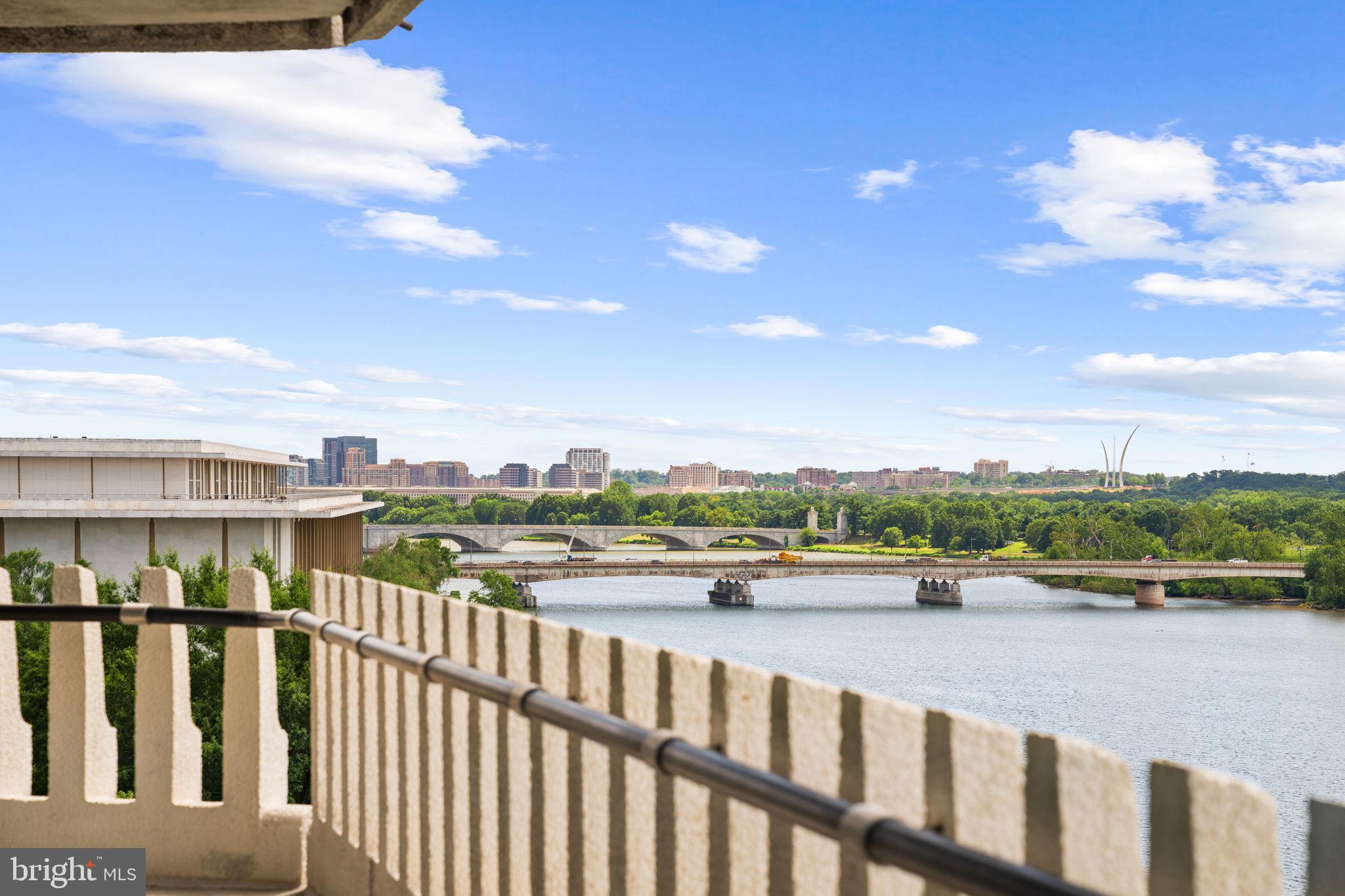 FOGGY BOTTOM - Residential