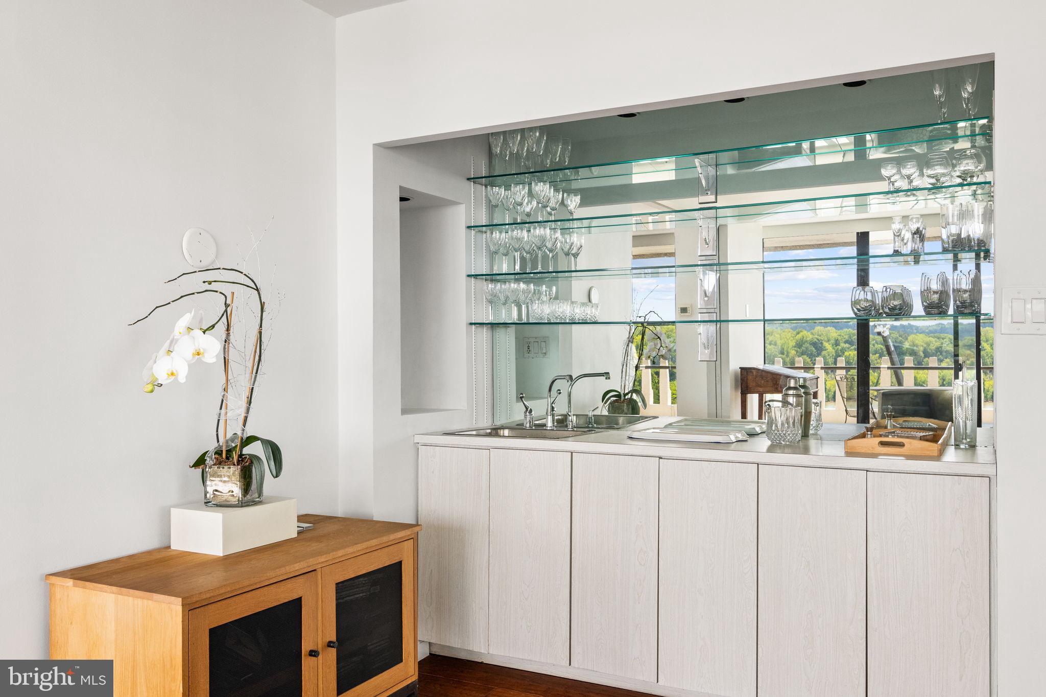 FOGGY BOTTOM - Residential