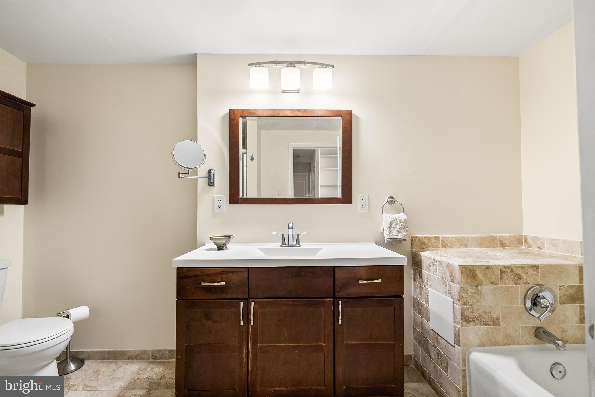FOGGY BOTTOM - Residential