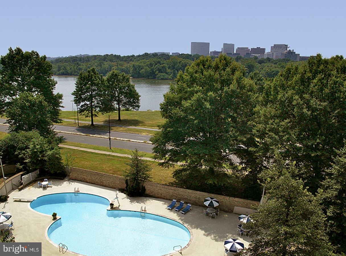 FOGGY BOTTOM - Residential
