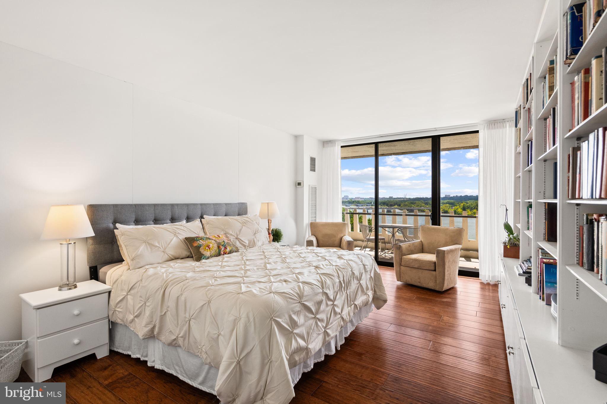 FOGGY BOTTOM - Residential