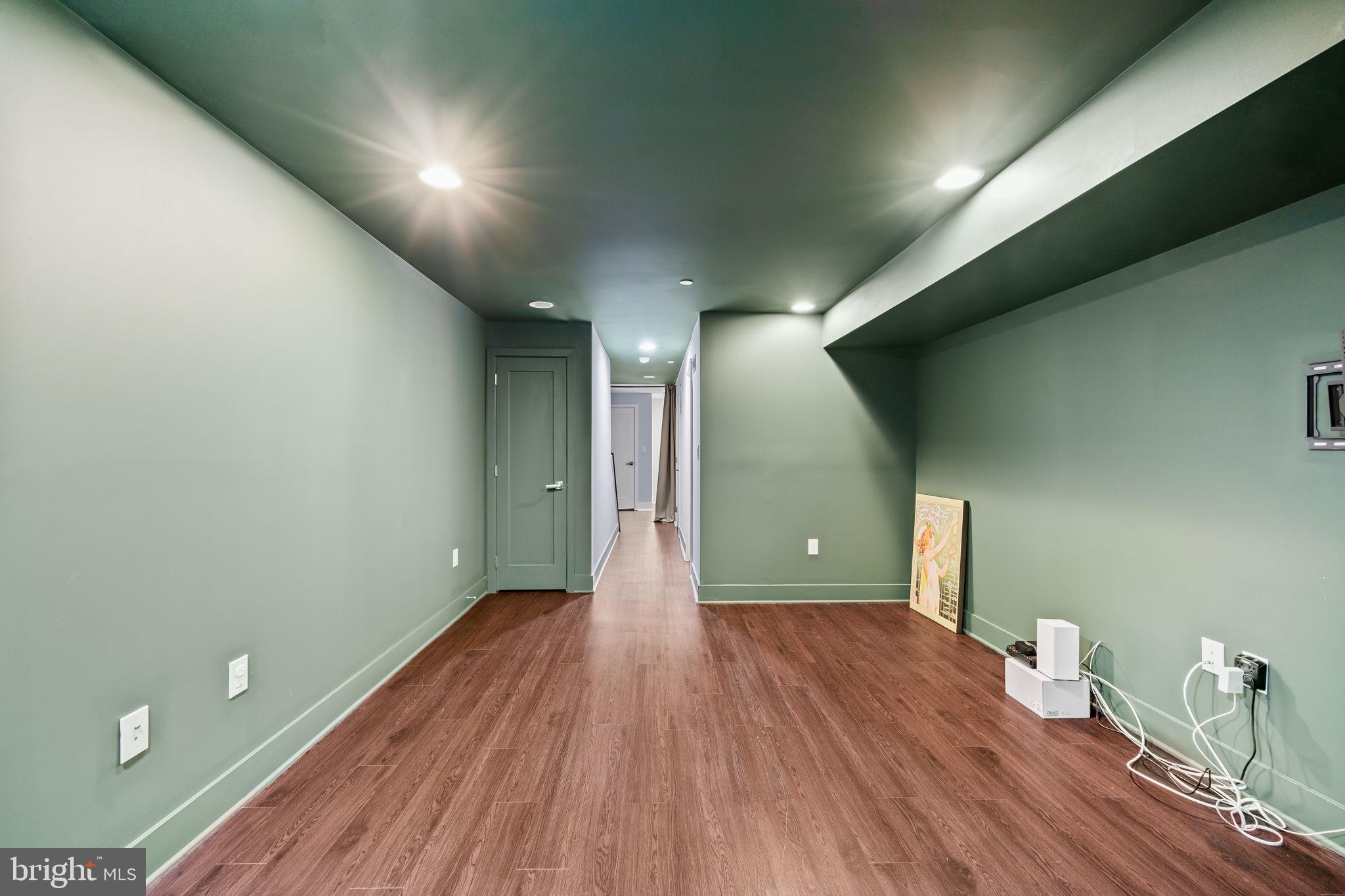 POINT BREEZE - Residential Lease