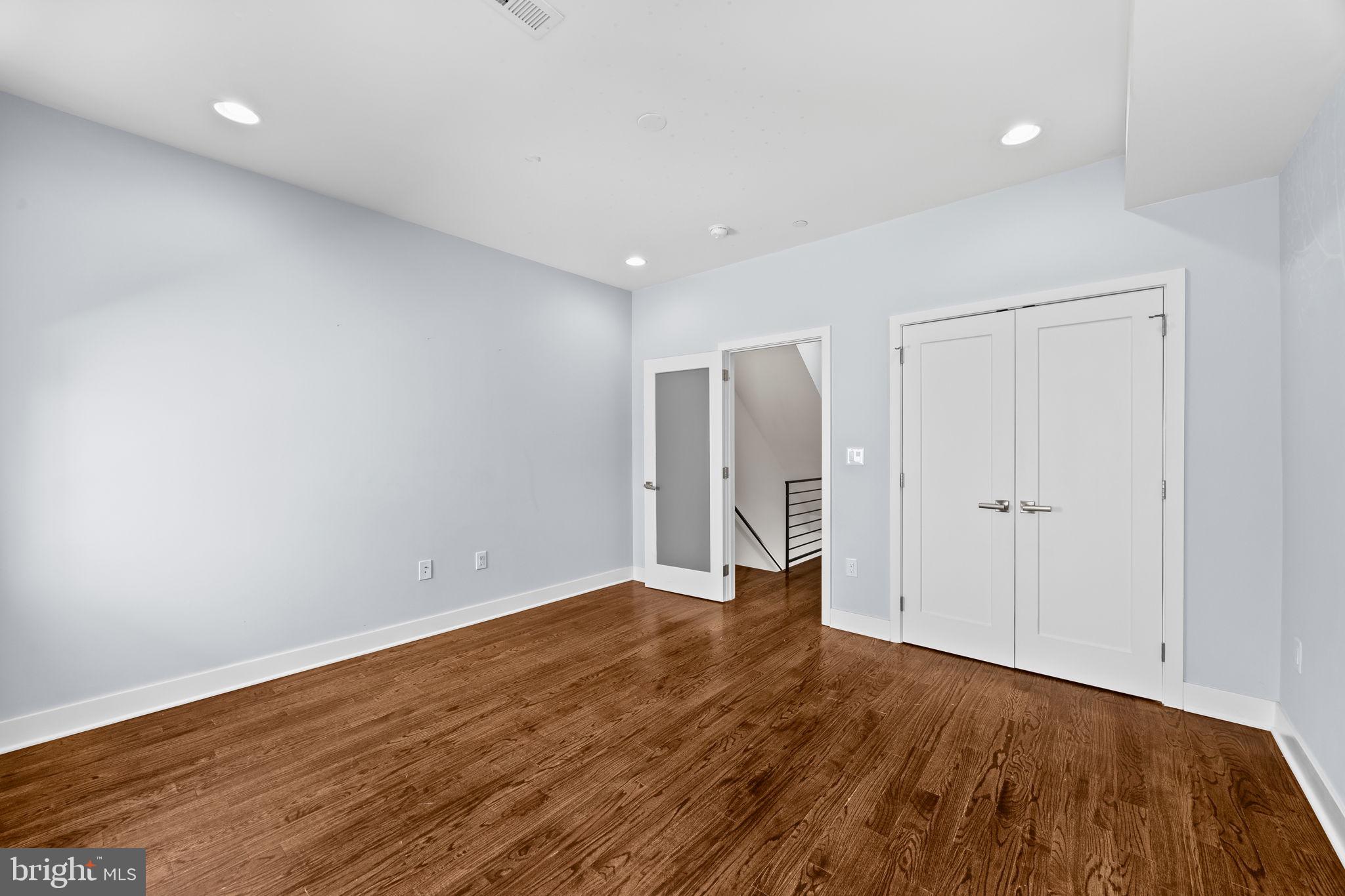 POINT BREEZE - Residential Lease