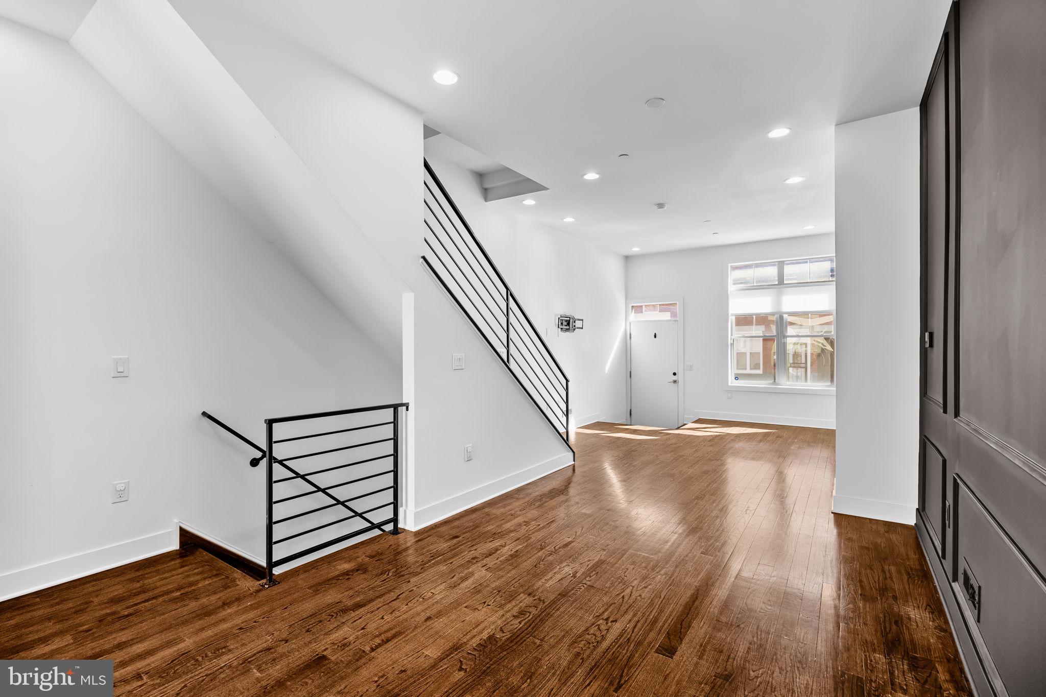 POINT BREEZE - Residential Lease