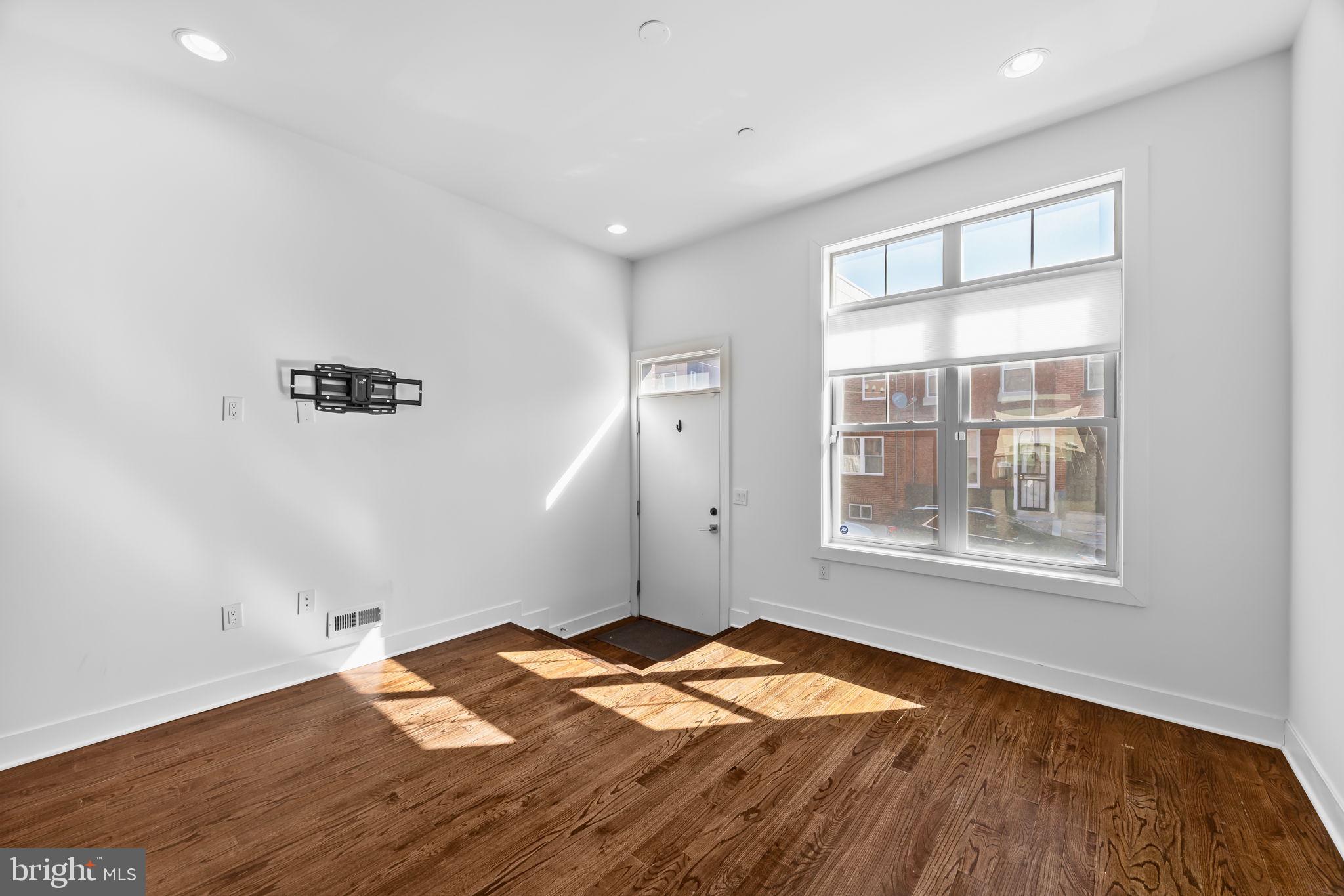 POINT BREEZE - Residential Lease