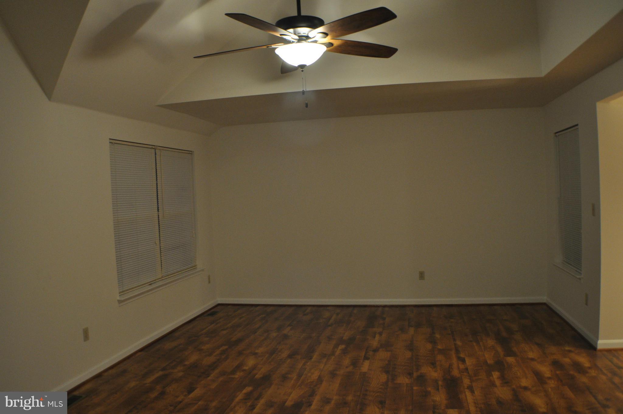 GRAY INN COURT - Residential Lease