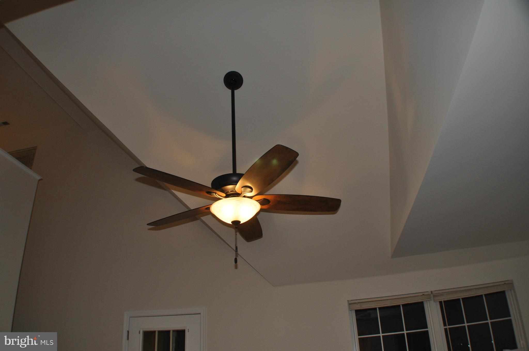 GRAY INN COURT - Residential Lease