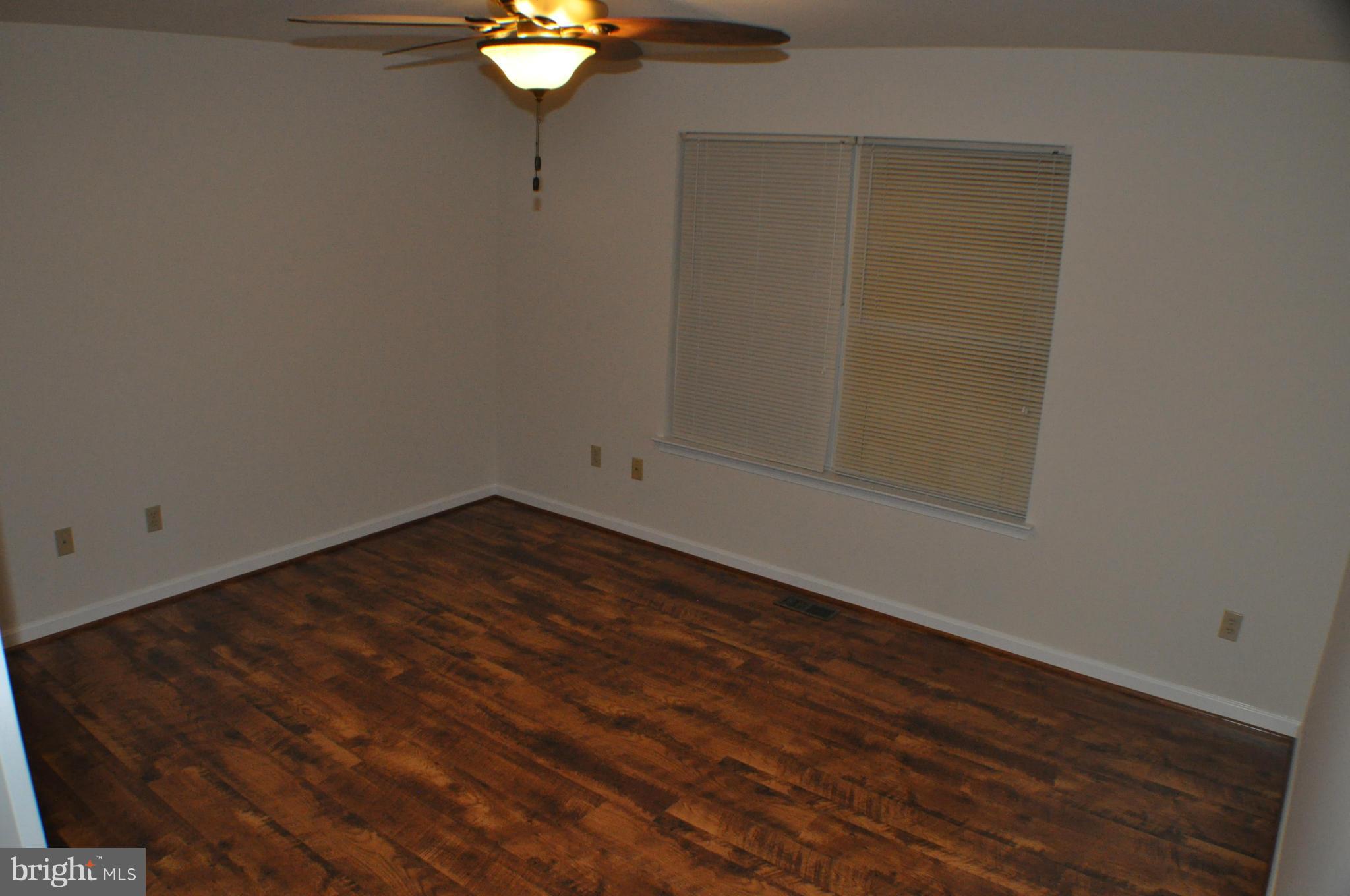 GRAY INN COURT - Residential Lease