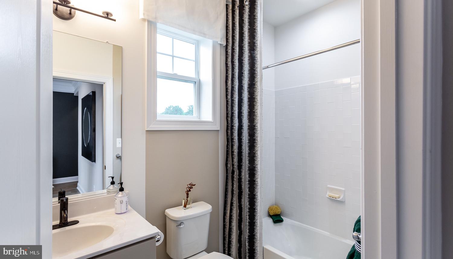 ROSEHILL MANOR - Residential