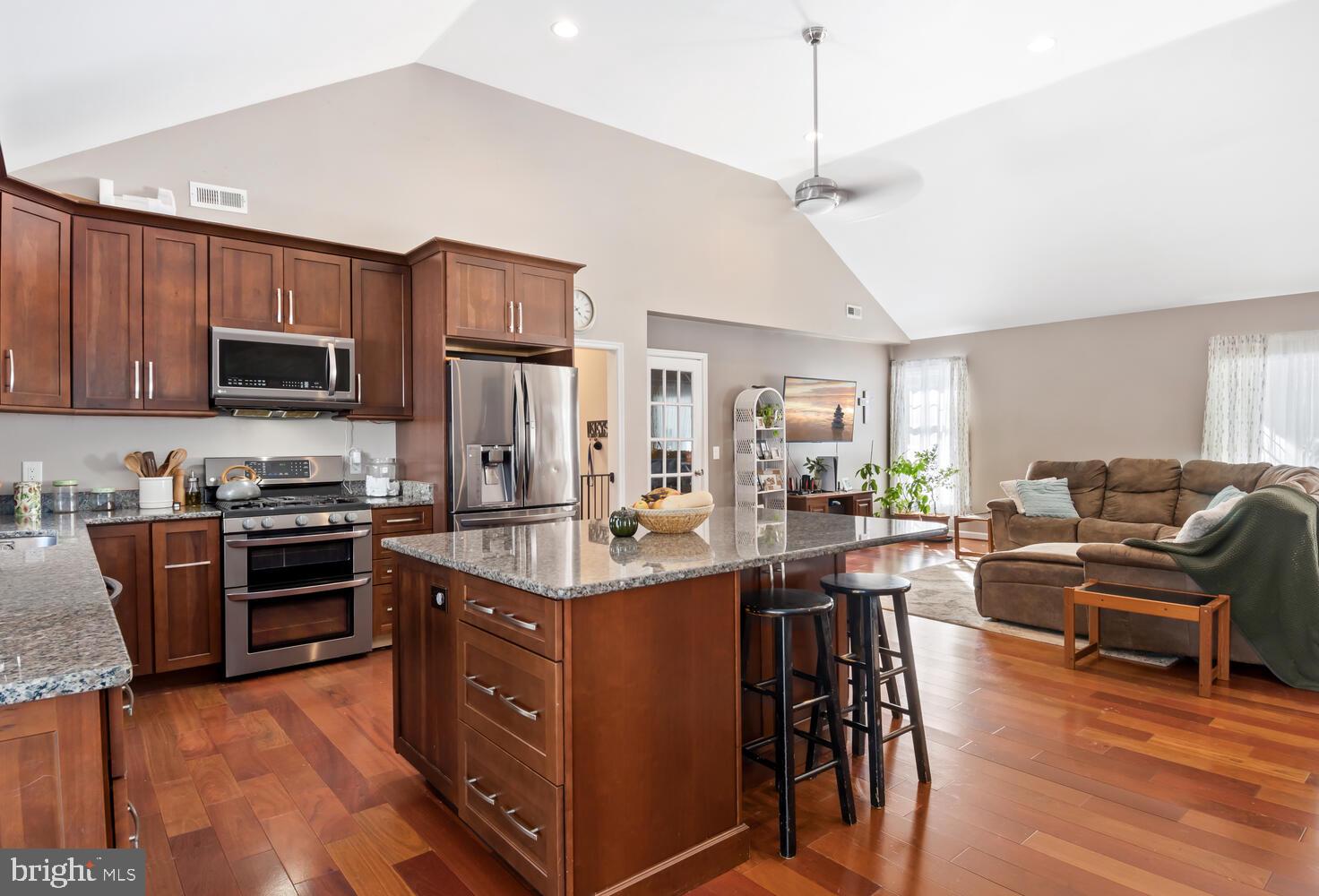 WYE HARBOR - Residential