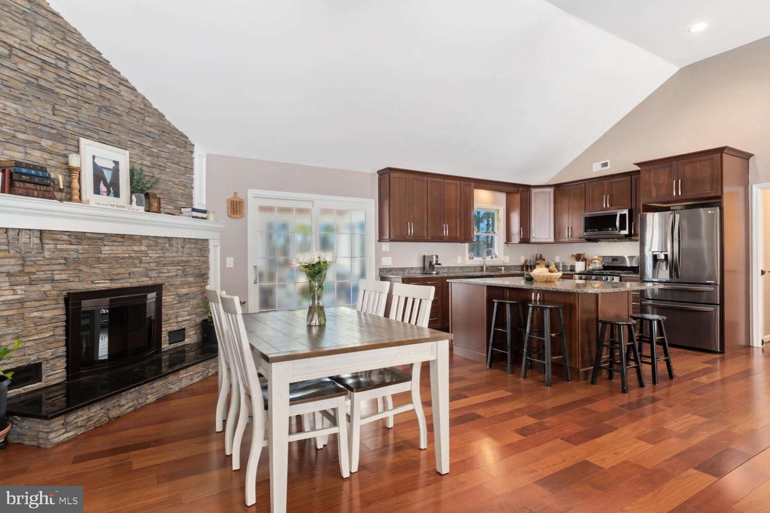 WYE HARBOR - Residential